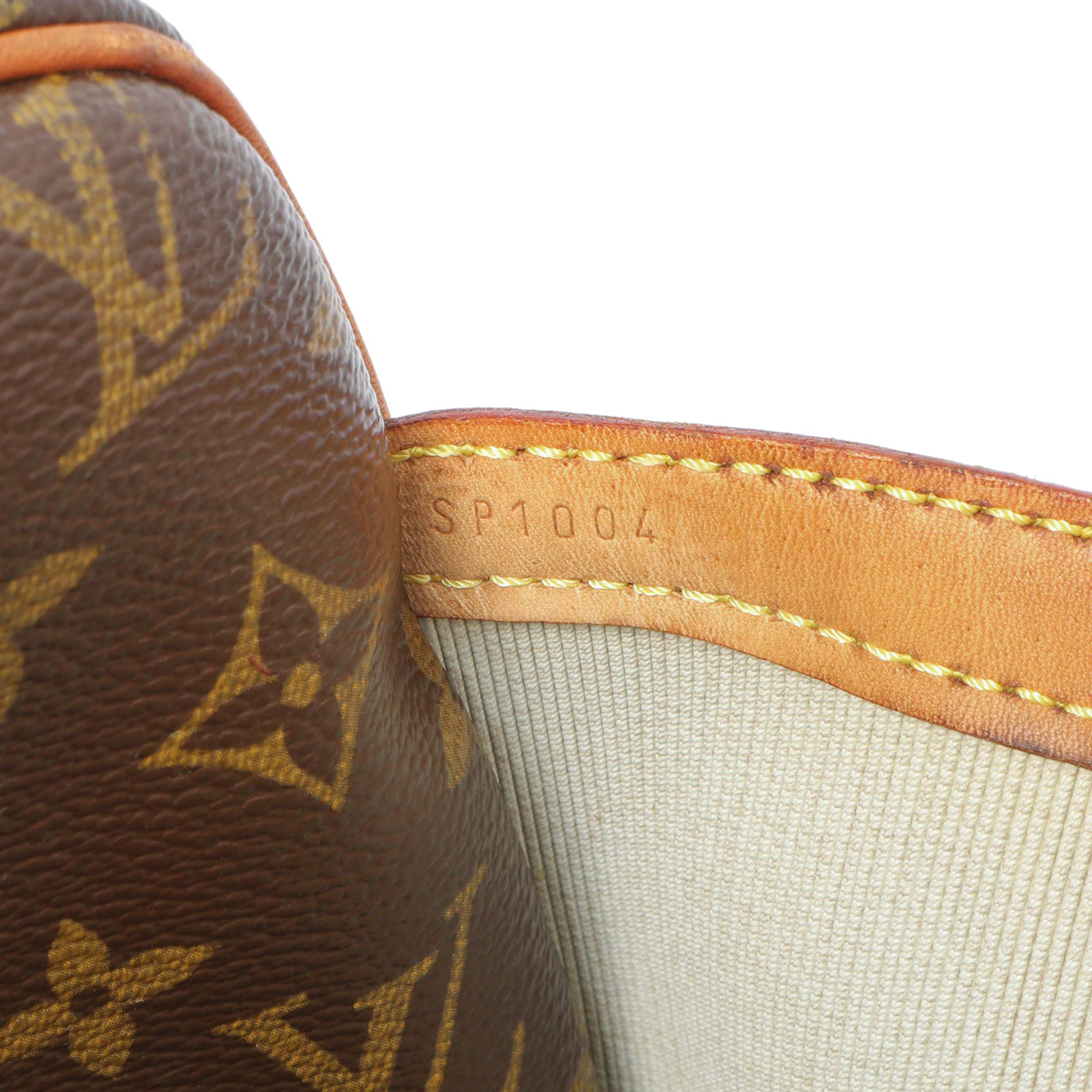 Exclusive Louis Vuitton Monogram Reporter PM — Alternate View 11