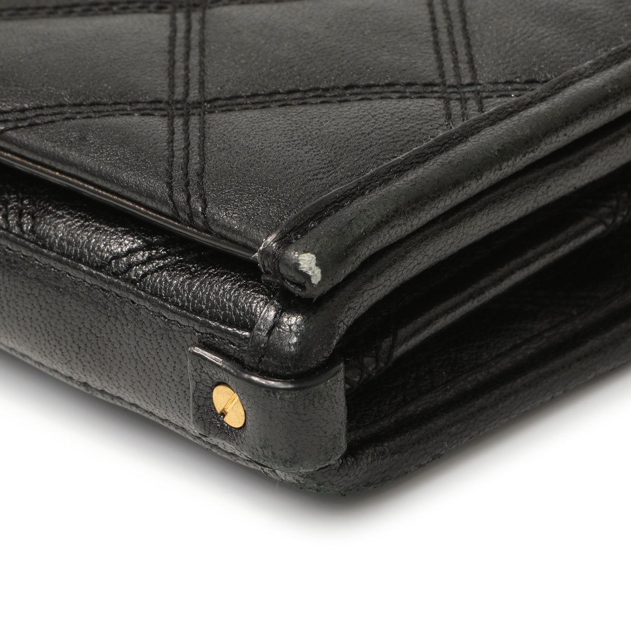 Exclusive Saint Laurent Black Lambskin Diamond Quilted Becky Chain Wallet — Detail View