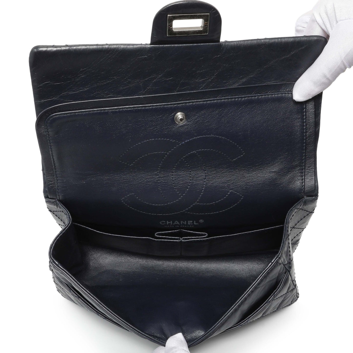 Exclusive Chanel Navy Quilted Aged Calfskin 2.55 Reissue 225 Flap — Alternate View 10
