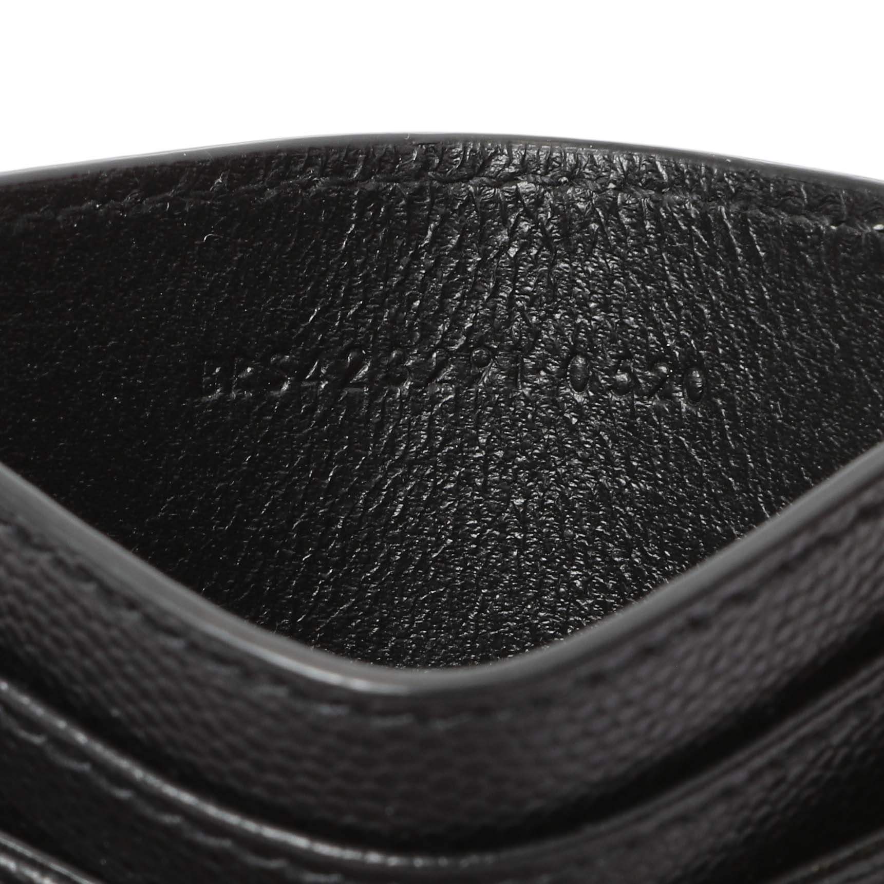 Exclusive Saint Laurent Black Grain De Poudre Matelasse Chevron Monogram Credit Card Case — Lifestyle View