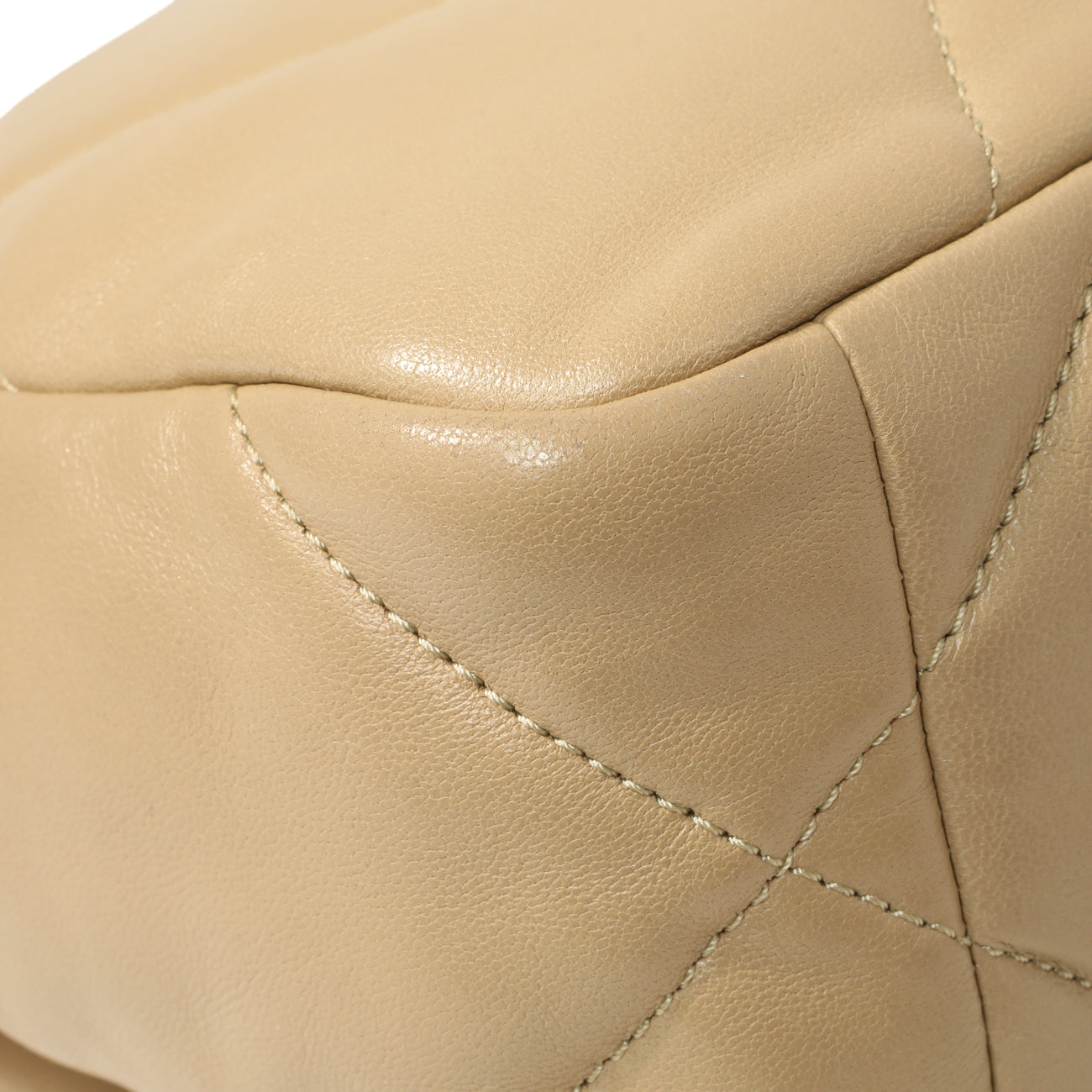 Exclusive Chanel Beige Quilted Lambskin Medium Chanel 19 Flap — Alternate View 7
