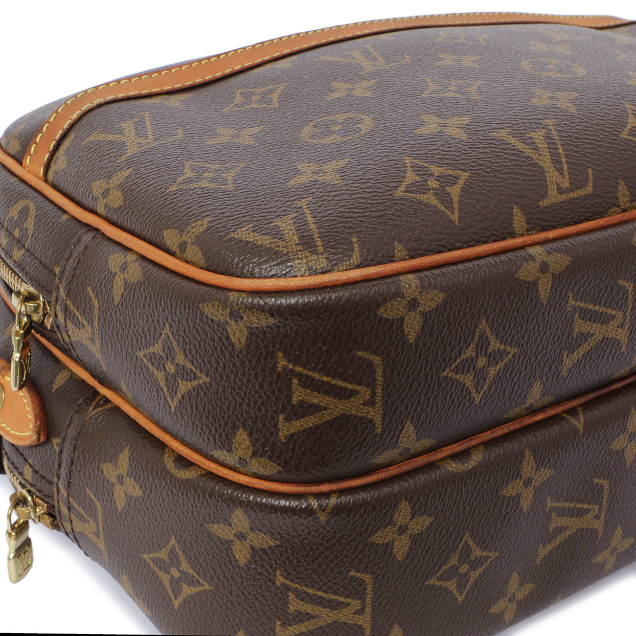Exclusive Louis Vuitton Monogram Reporter PM — Top View
