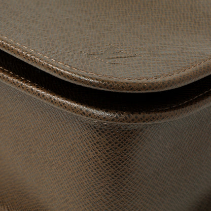 Exclusive Louis Vuitton Brown Taiga Andrei Messenger — Detail View