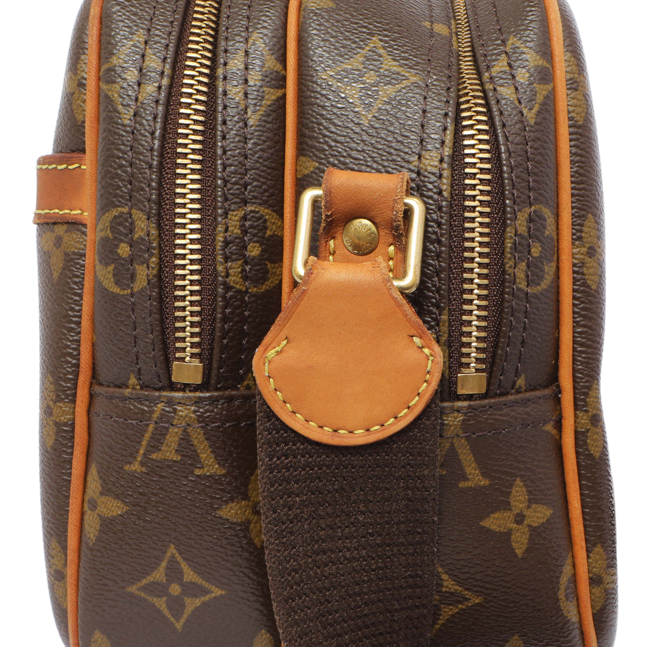 Exclusive Louis Vuitton Monogram Reporter PM — Alternate View 17