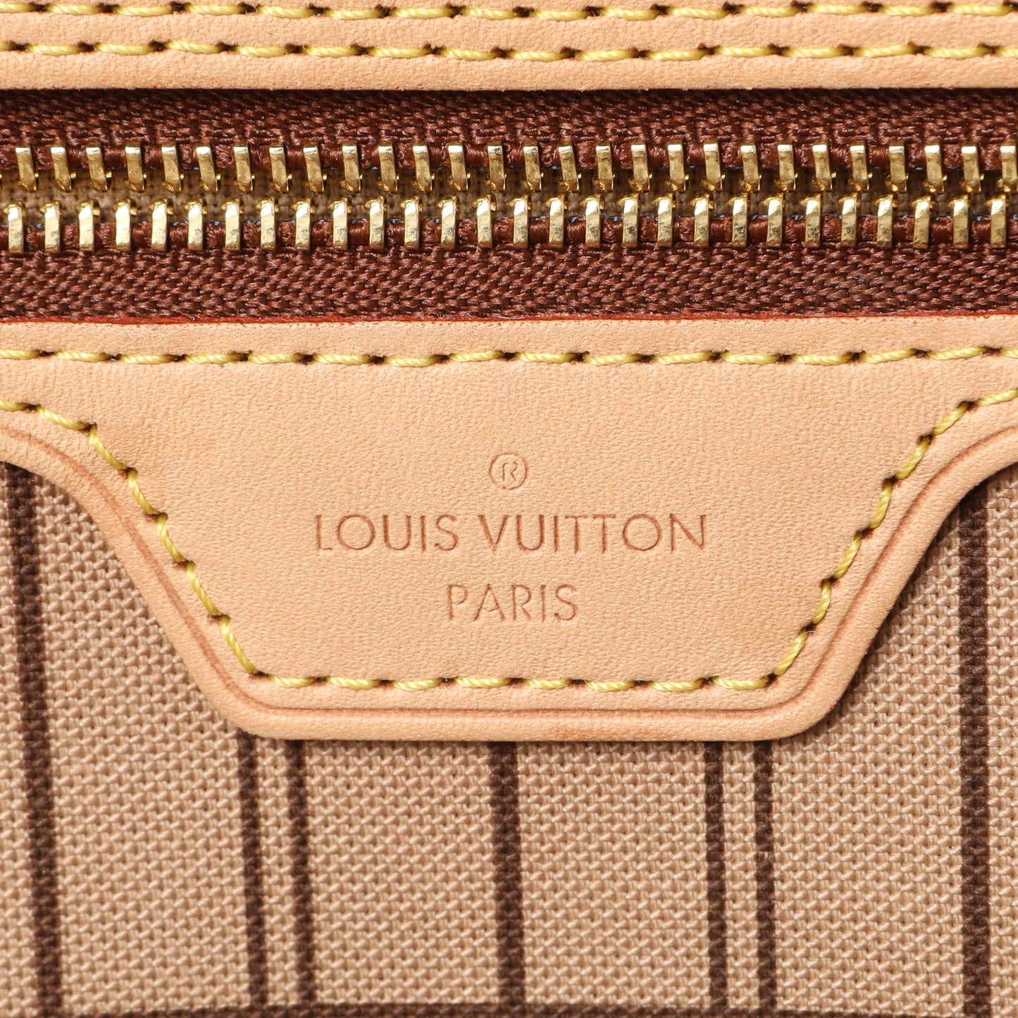 Exclusive Louis Vuitton Monogram Neverfull MM — Alternate View 9