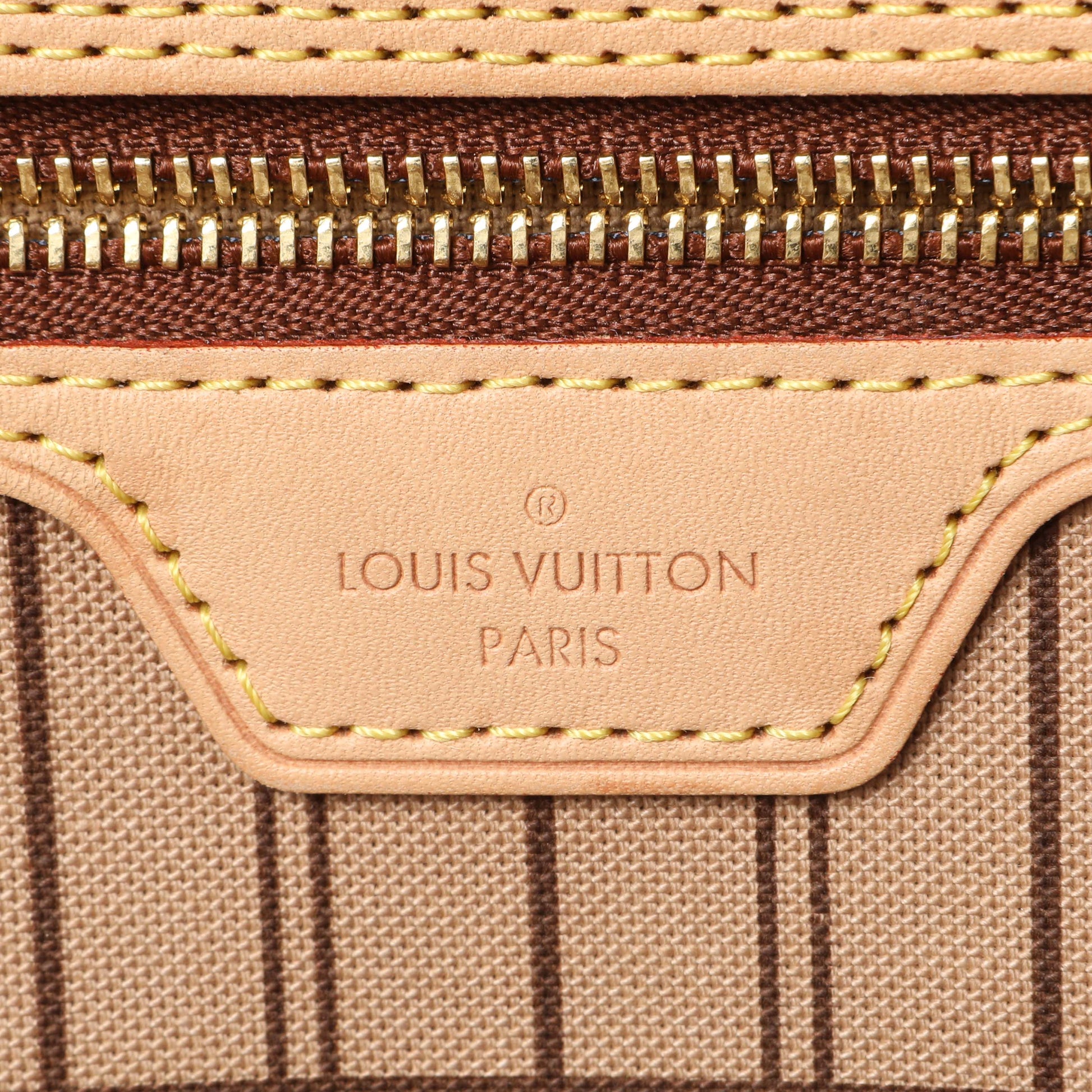 Exclusive Louis Vuitton Monogram Neverfull MM — Alternate View 9