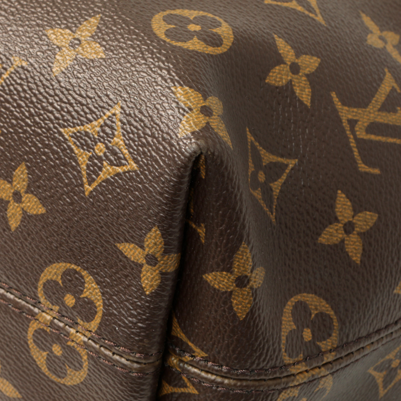 Exclusive Louis Vuitton Monogram Graceful PM — Alternate View 7