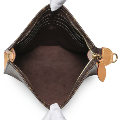 Exclusive Louis Vuitton Toiletry Pouch On Chain — Top View
