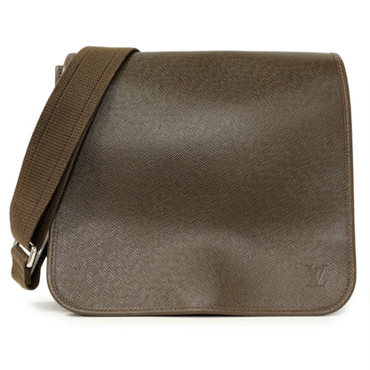 Exclusive Louis Vuitton Brown Taiga Andrei Messenger — Front View
