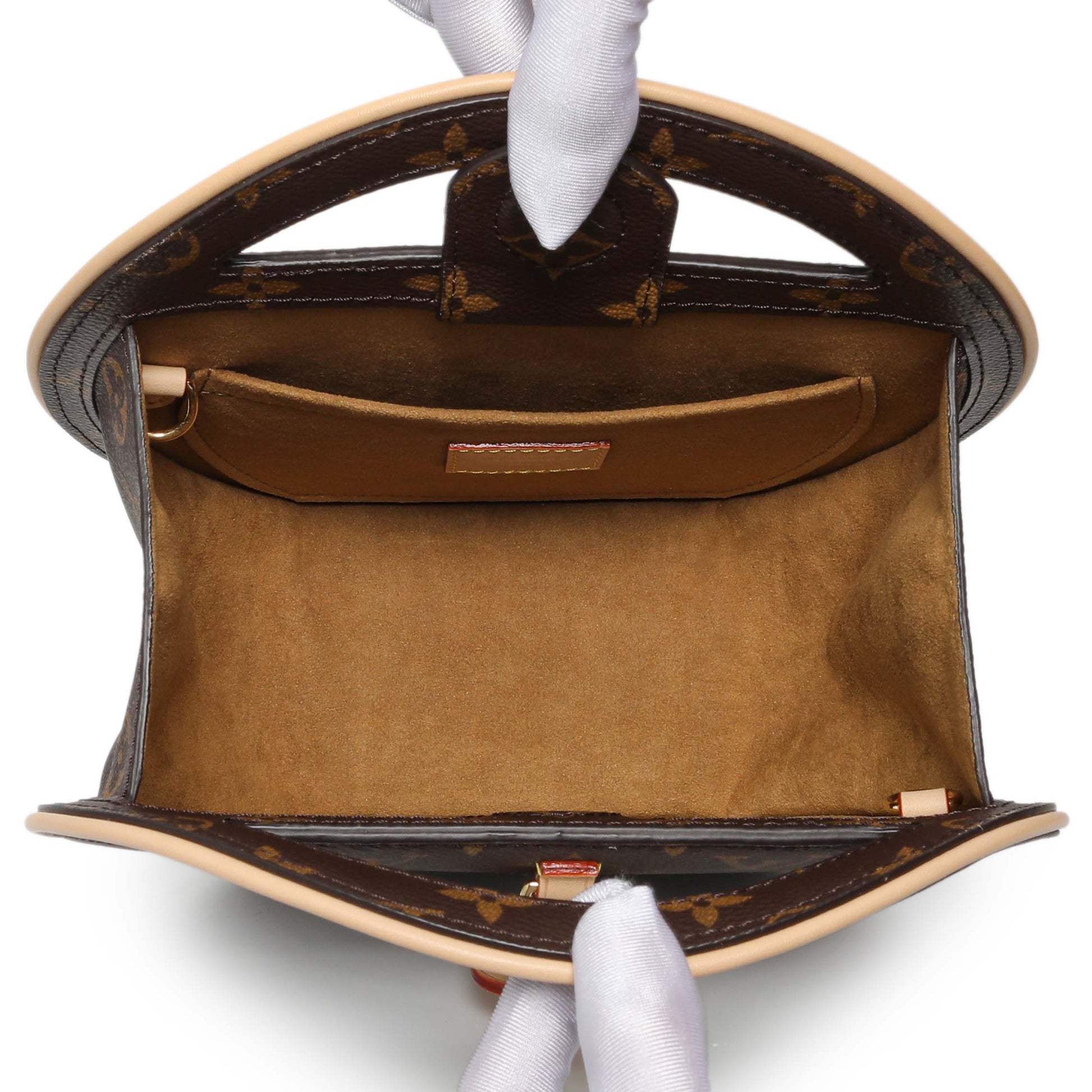 Exclusive Louis Vuitton Monogram Around Me PM — Top View