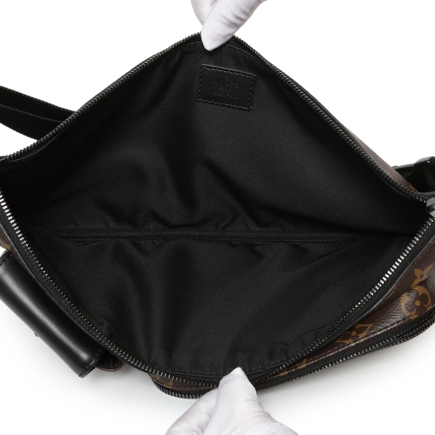 Exclusive Louis Vuitton Monogram Macassar Christopher Bumbag — Top View