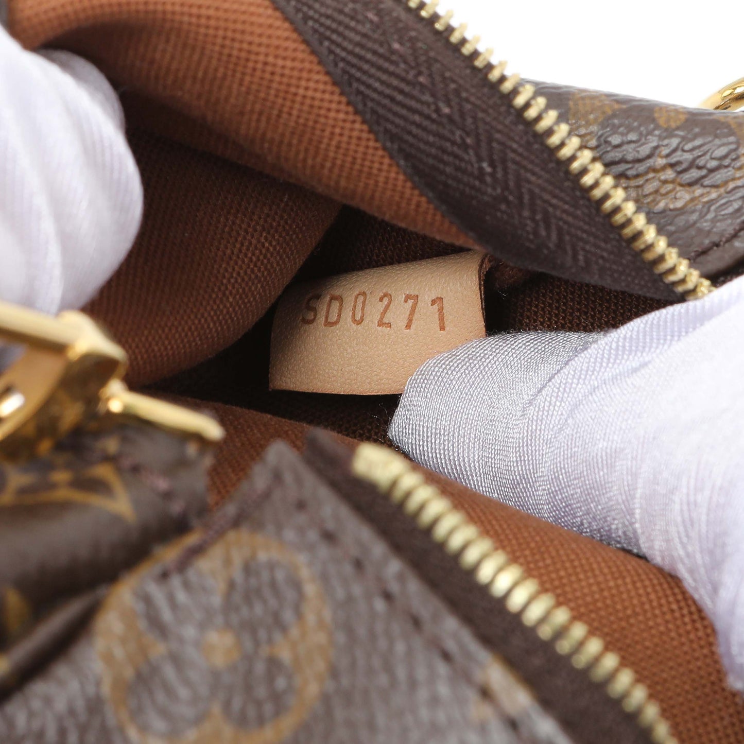 Exclusive Louis Vuitton Monogram Multi Pochette Accessories — Alternate View 13