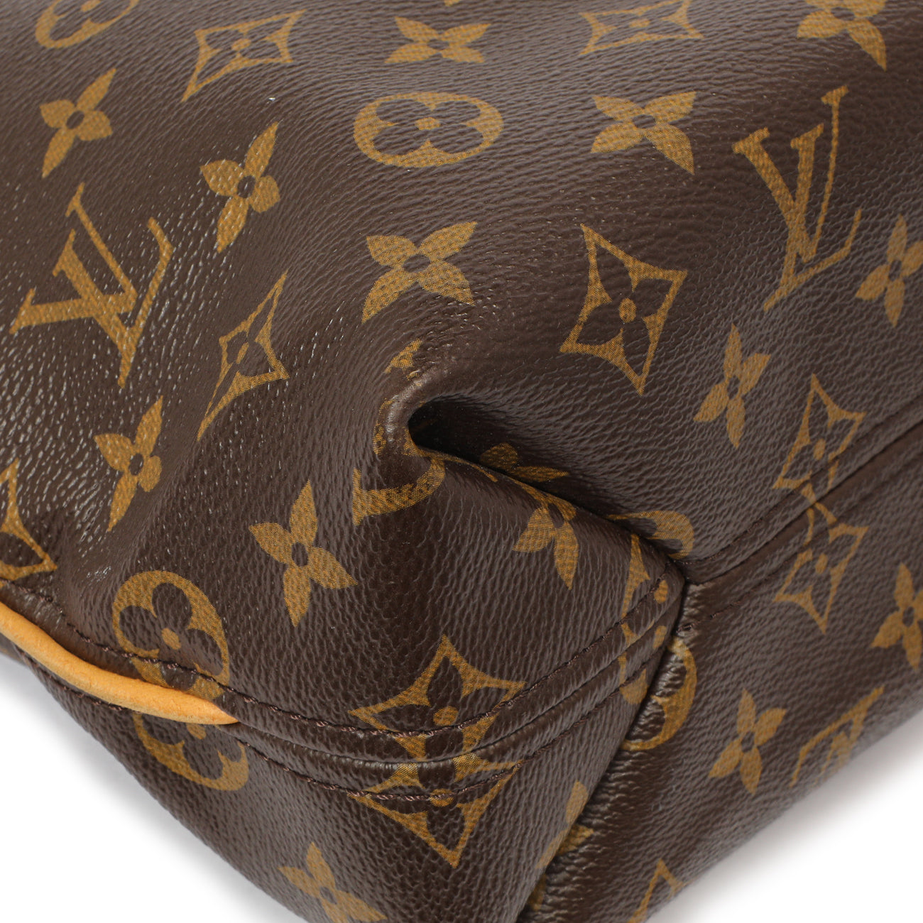 Exclusive Louis Vuitton Monogram Sully PM — Lifestyle View