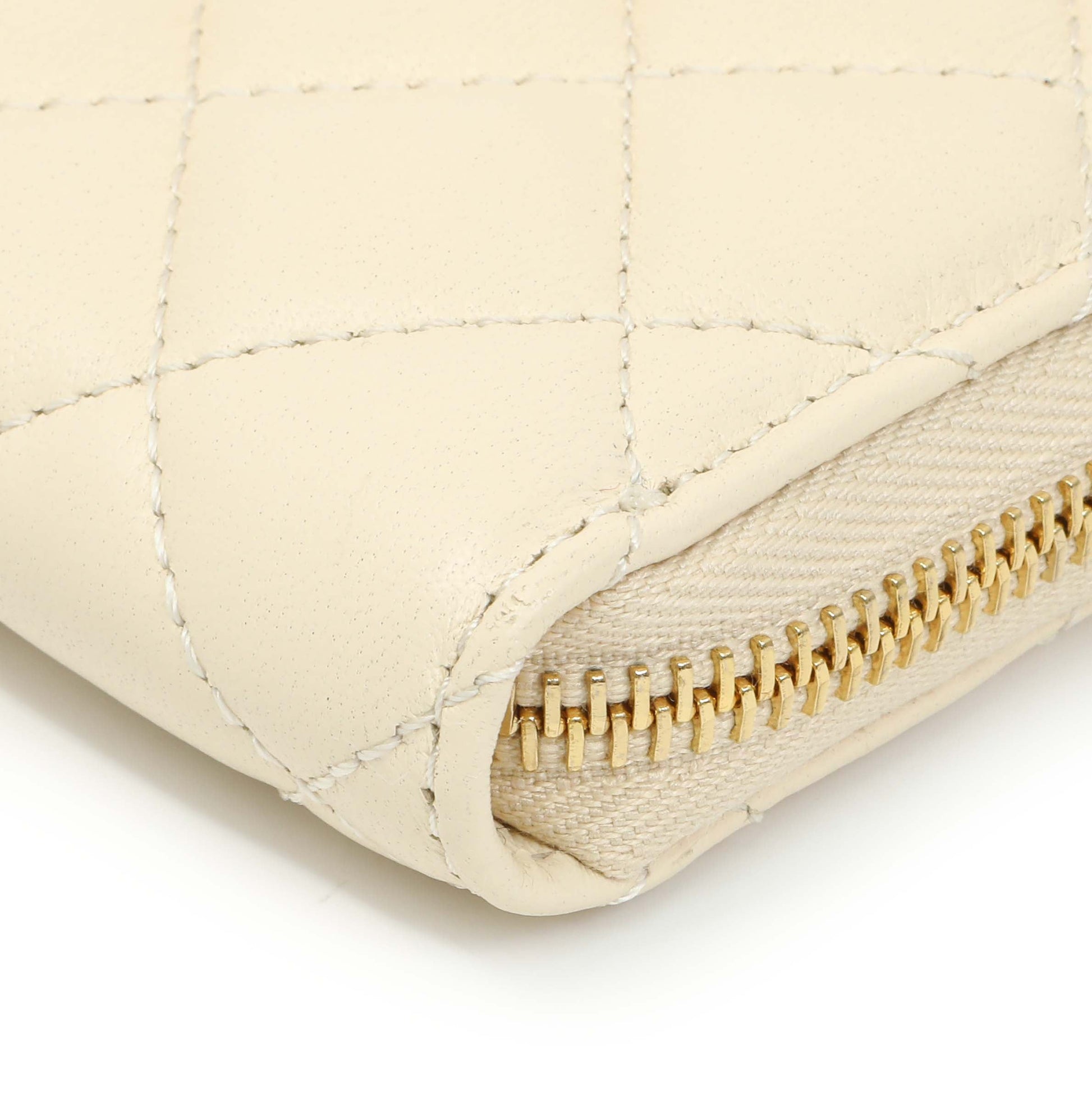Exclusive Versace White Nappa Quilted La Medusa Zip Around Wallet — Lifestyle View