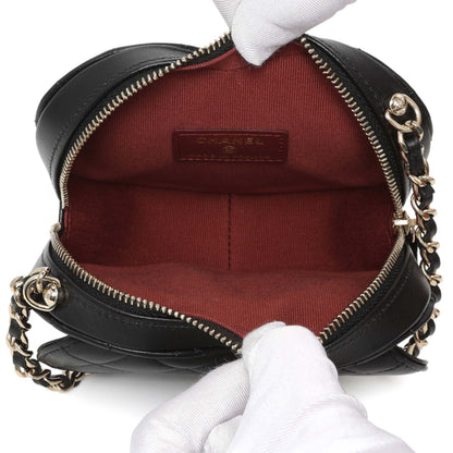 Exclusive Chanel Quilted Lambskin CC In Love Heart Clutch With Chain — Top View
