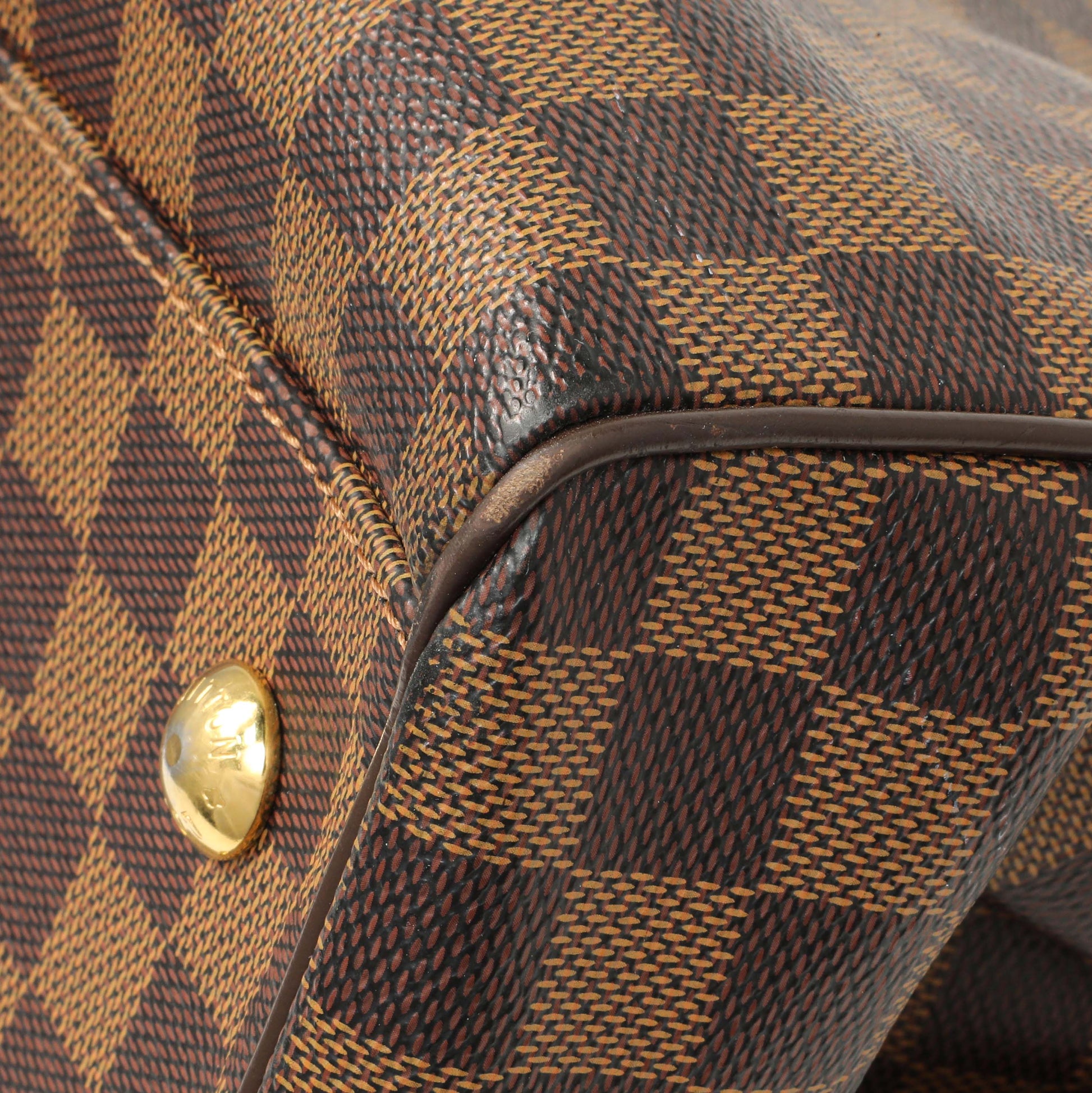 Exclusive Louis Vuitton Damier Ebene Trevi PM — Detail View