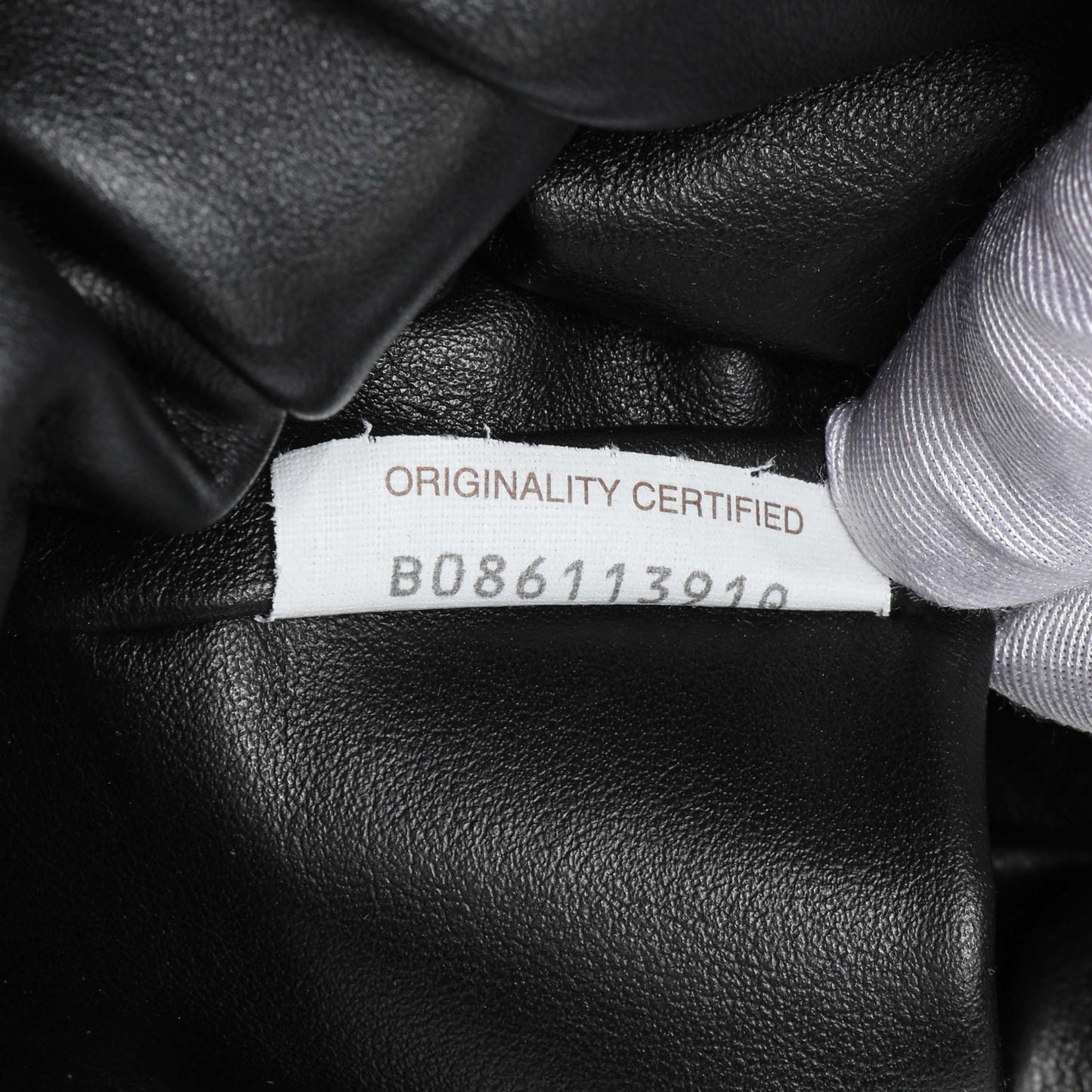 Exclusive Bottega Veneta Black Smooth Butter Calfskin Small The Shoulder Pouch — Alternate View 7