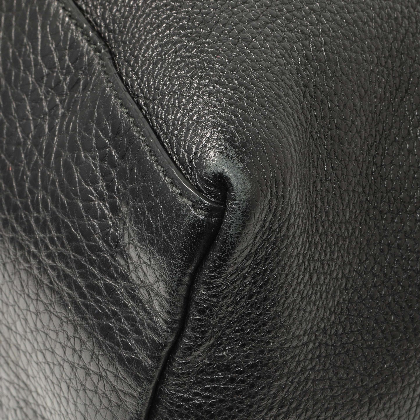 Exclusive Gucci Black Pebbled Calfskin Medium Soho Chain Shoulder Bag — Alternate View 7