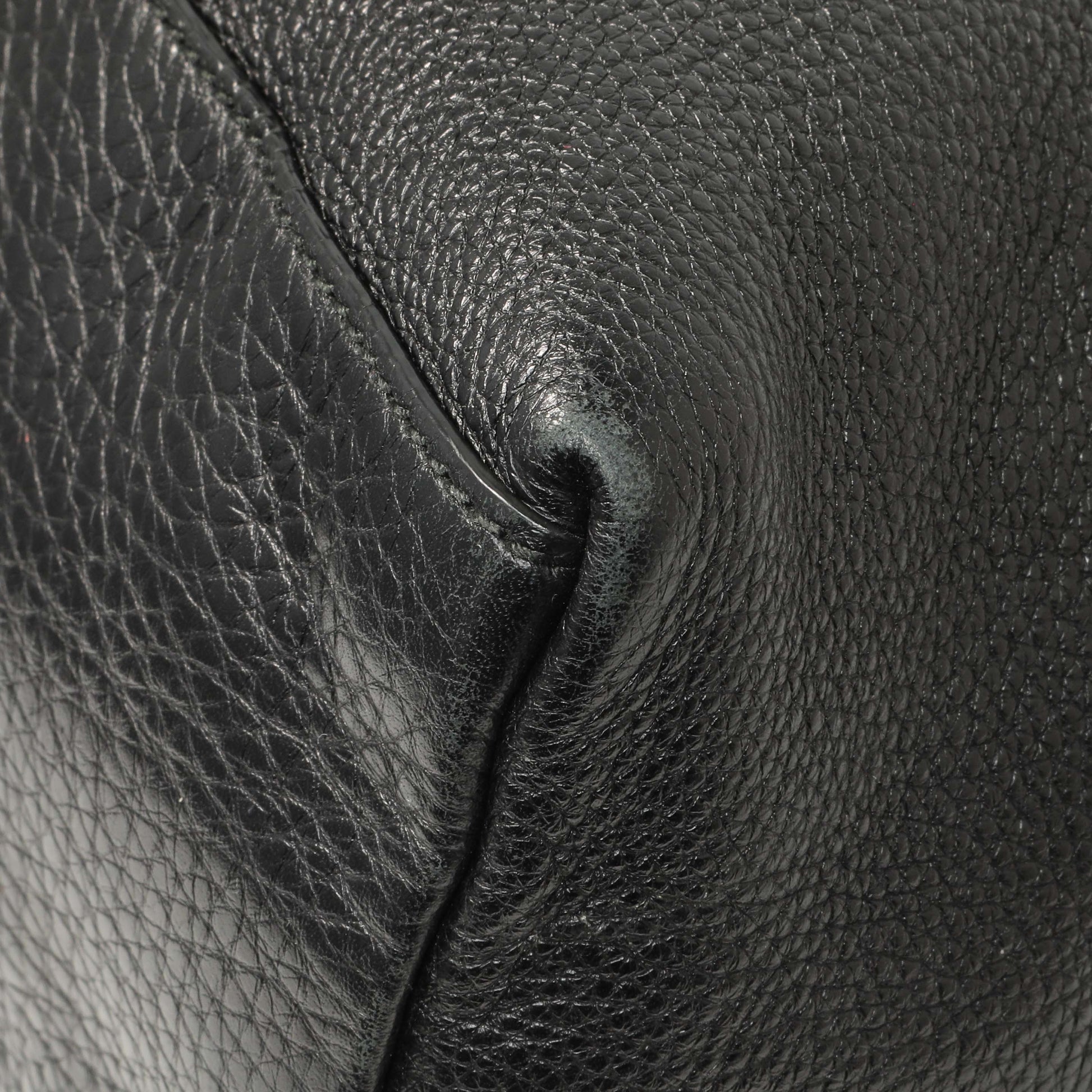 Exclusive Gucci Black Pebbled Calfskin Medium Soho Chain Shoulder Bag — Alternate View 7