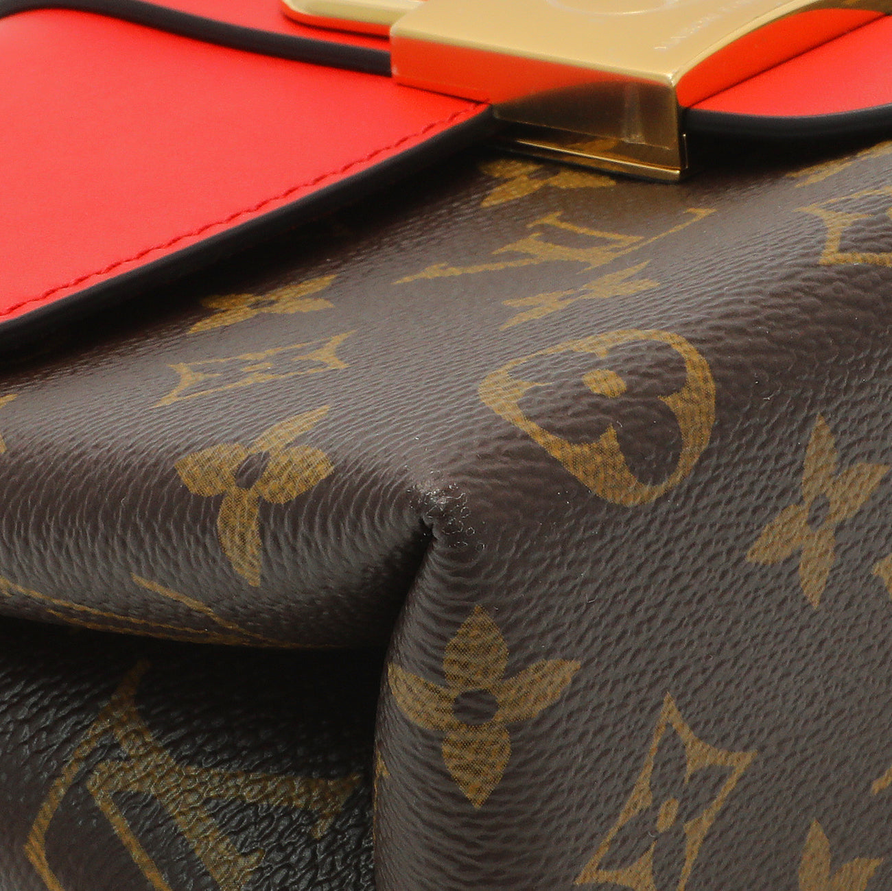 Exclusive Louis Vuitton Monogram Coquelicot Locky BB — Top View