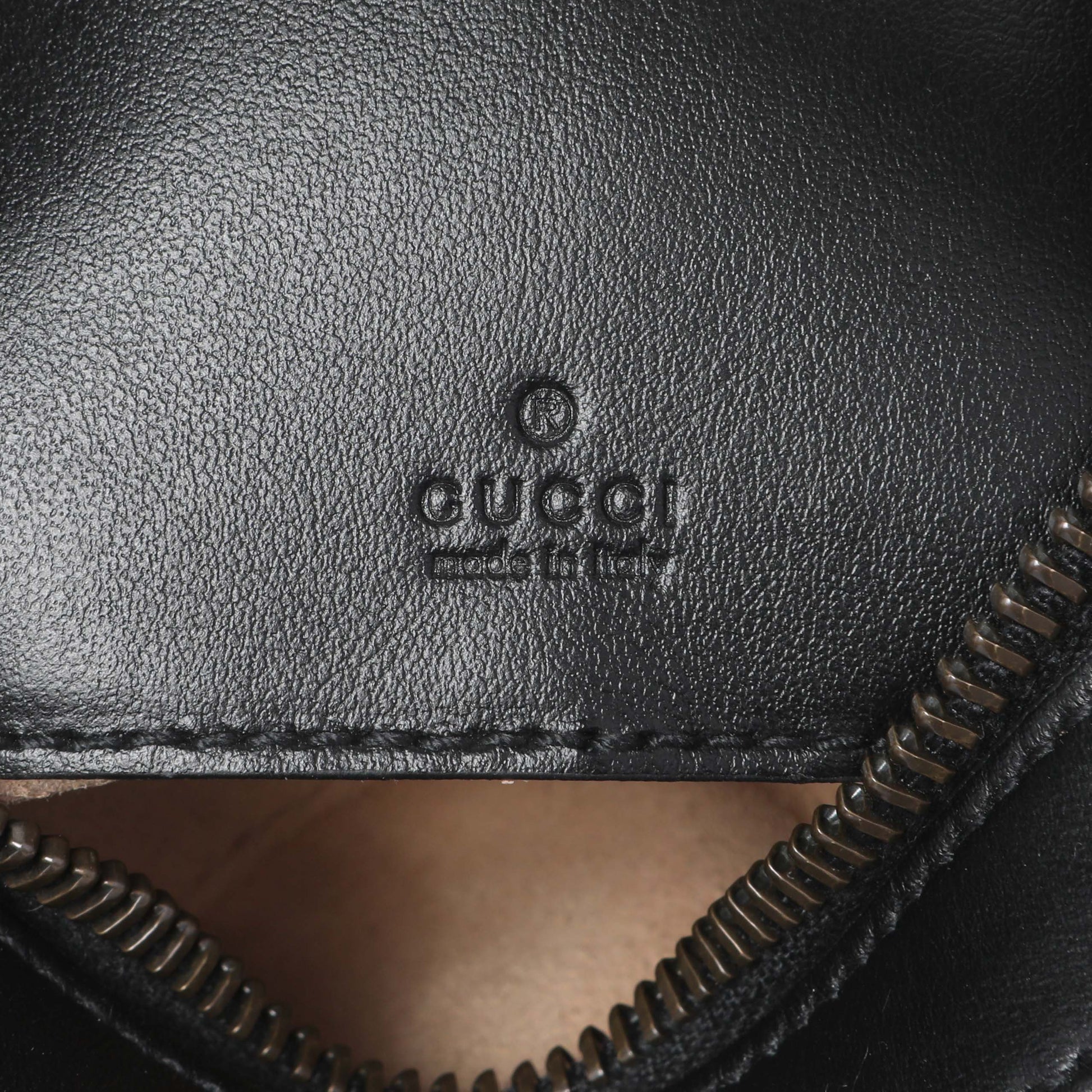 Exclusive Gucci Black Calfskin Matelasse Chevron Mini GG Marmont Half Moon Hobo — Detail View