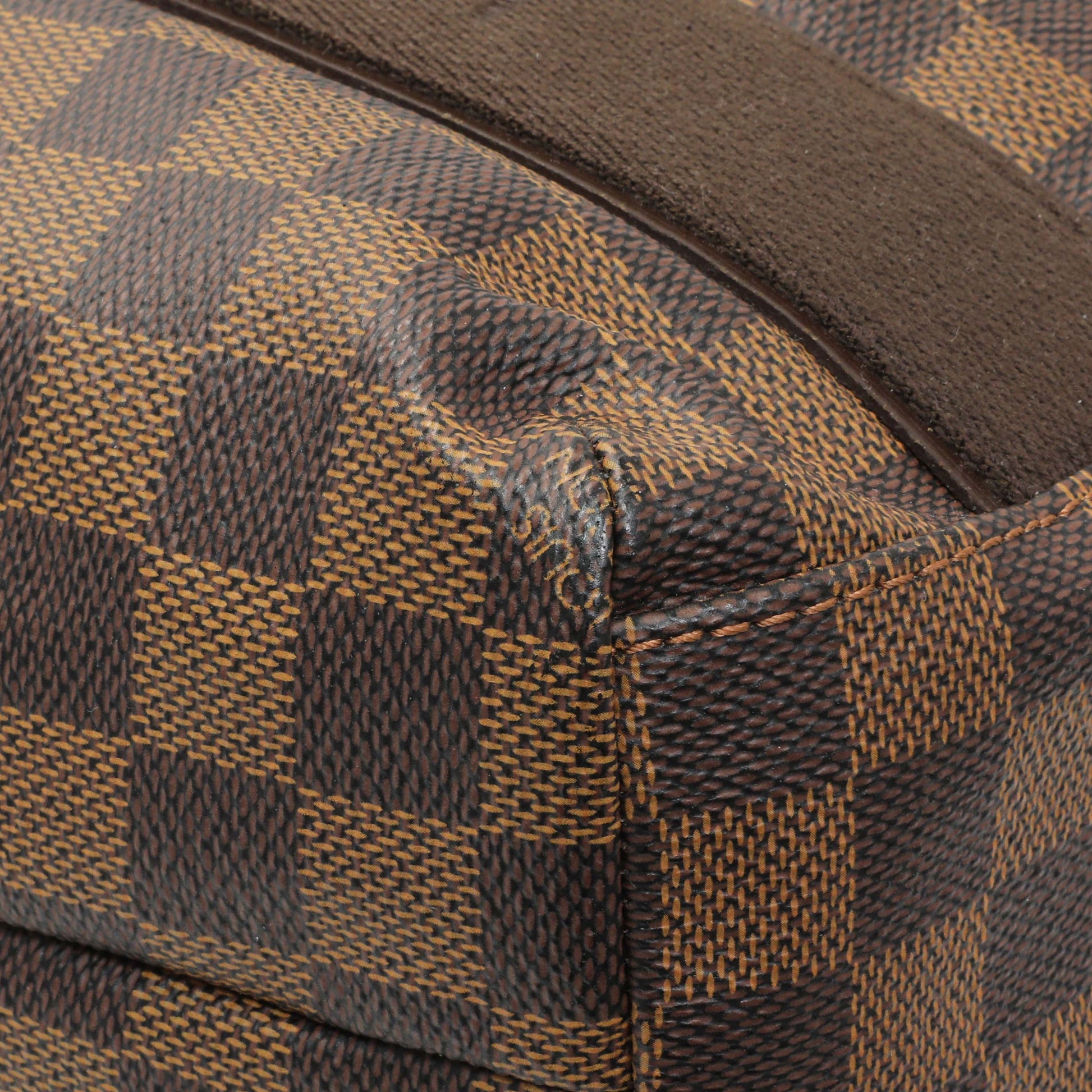 Exclusive Louis Vuitton Damier Ebene Cabas Beaubourg — Top View