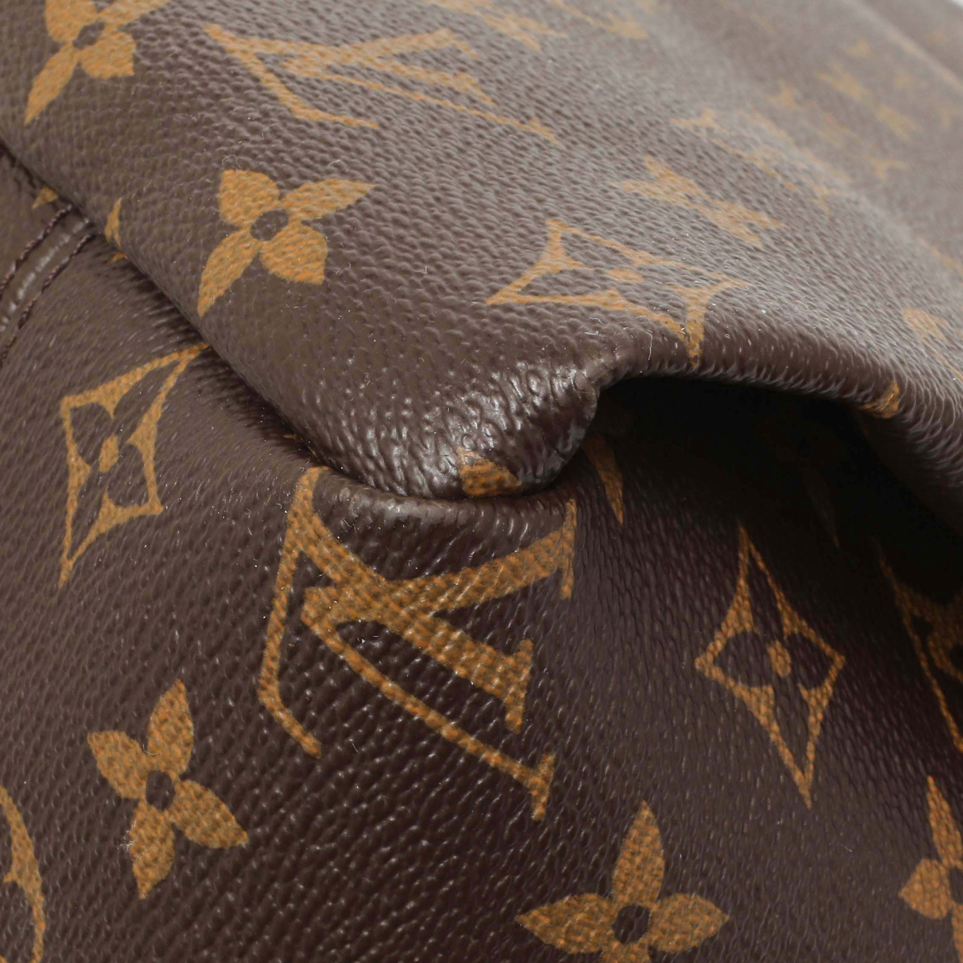 Exclusive Louis Vuitton Monogram Artsy MM — Alternate View 7