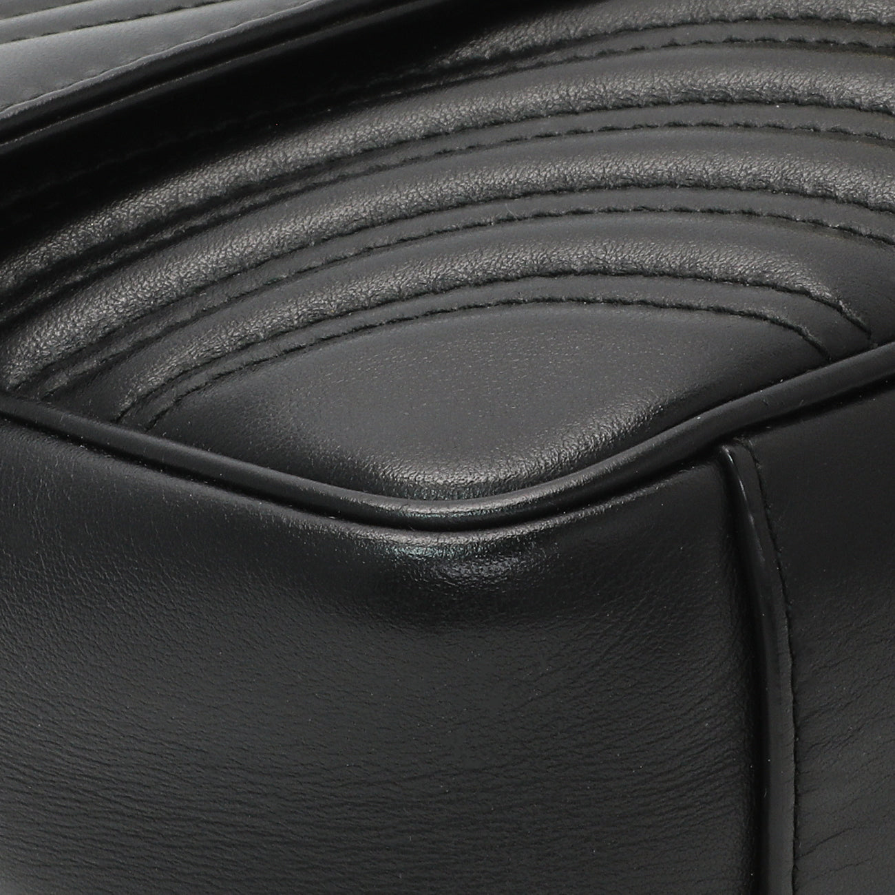 Exclusive Gucci Black Calfskin Matelasse Small GG Marmont Shoulder Bag — Top View