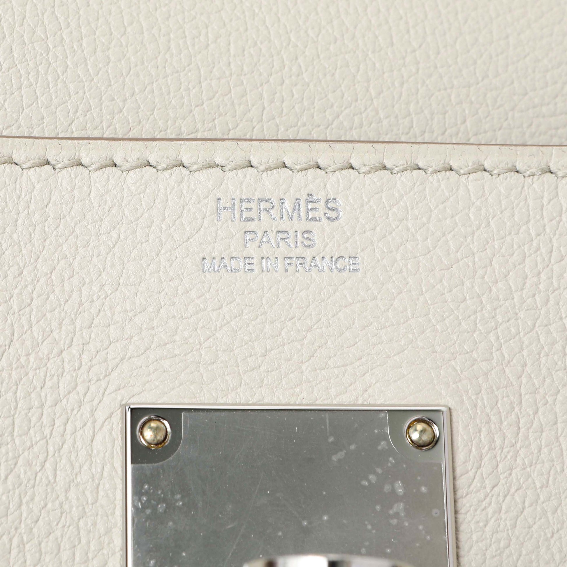 Exclusive Hermes Craie Evercolor Kelly Messenger PM — Detail View