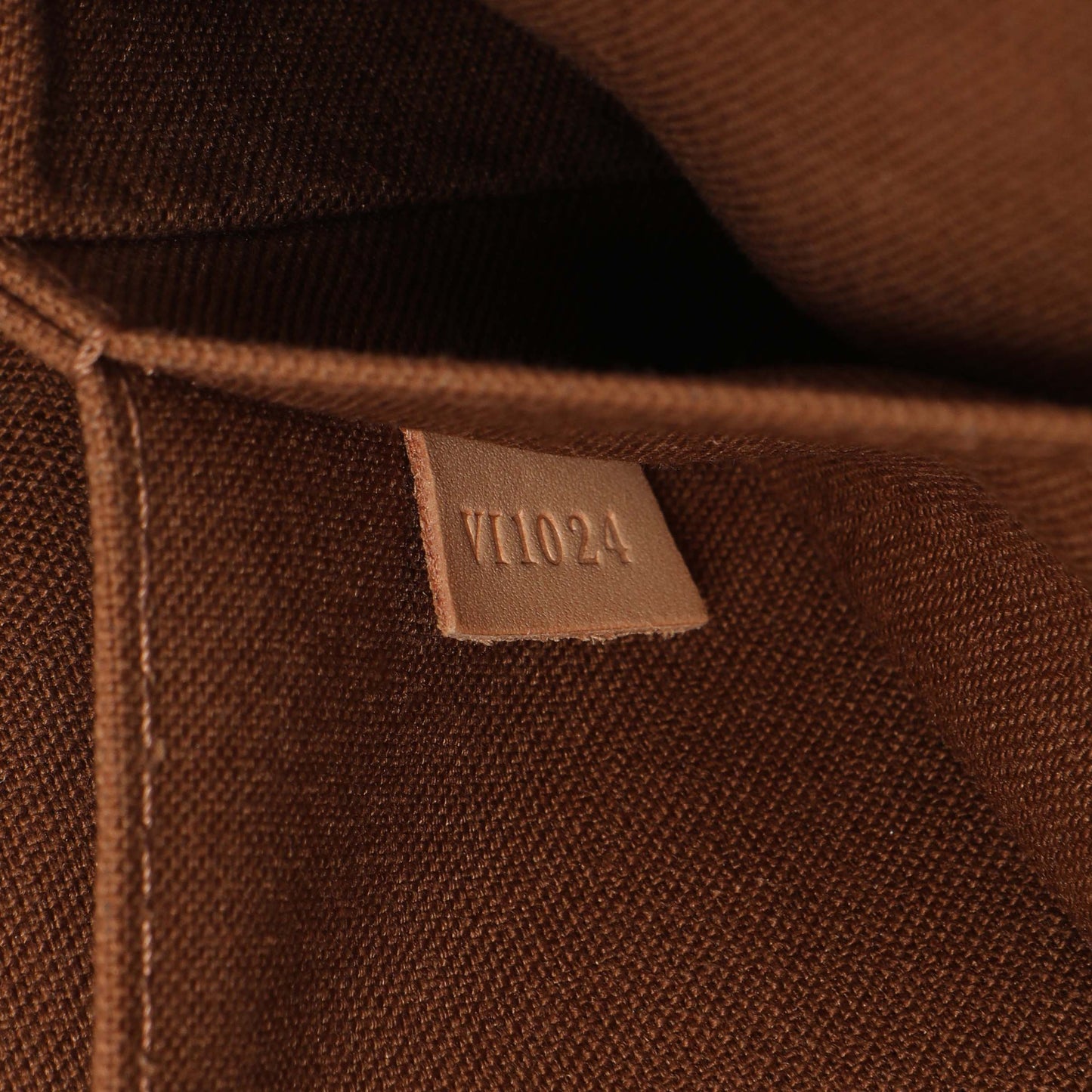 Exclusive Louis Vuitton Monogram Pochette Marelle MM — Alternate View 11