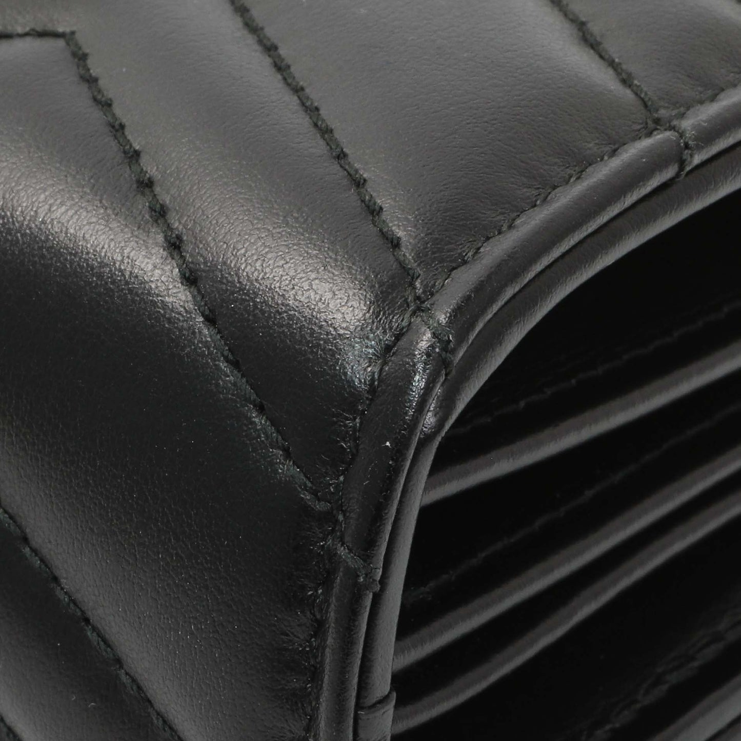 Exclusive Gucci Black Calfskin Matelasse GG Marmont Chain Wallet — Alternate View 7