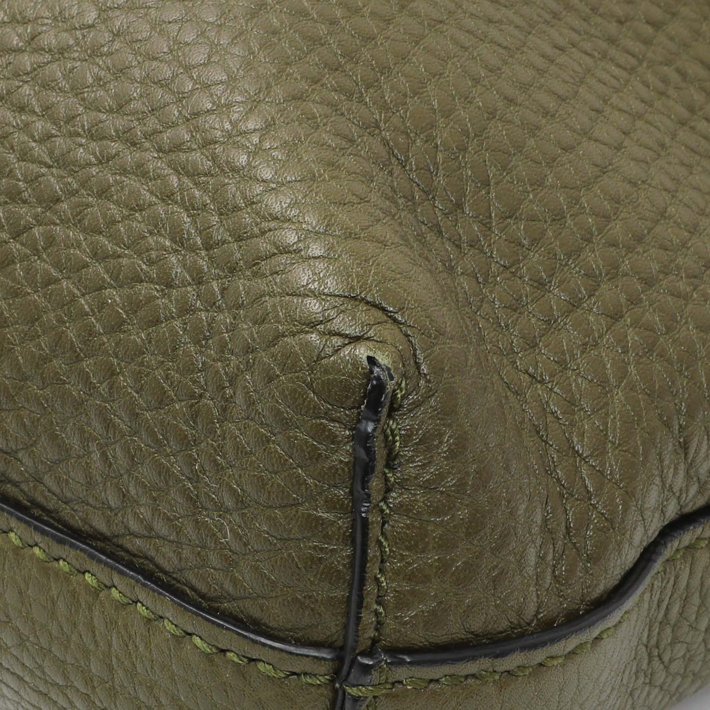 Exclusive Gucci Green Pebbled Calfskin Medium Soho Messenger Bag — Alternate View 7