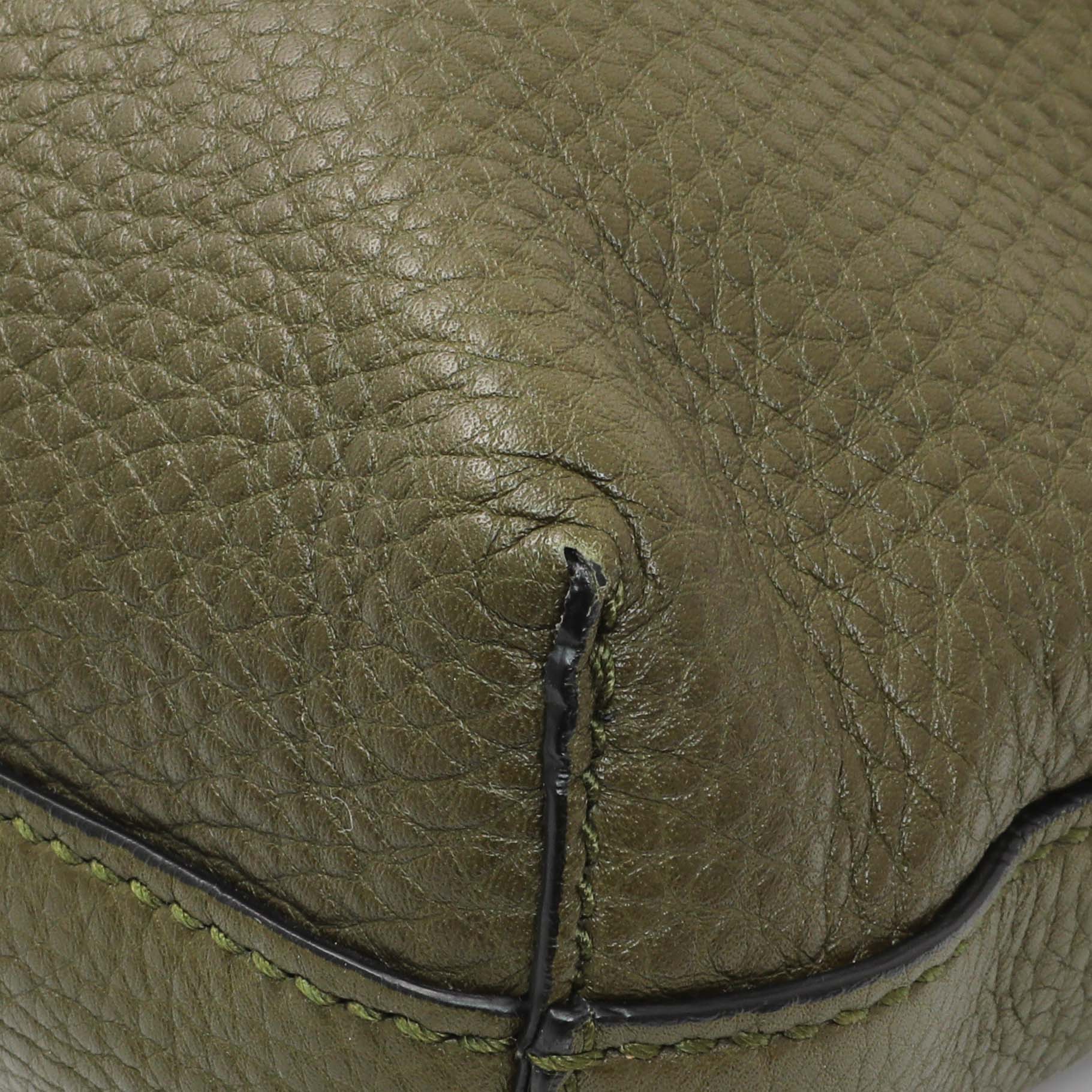 Exclusive Gucci Green Pebbled Calfskin Medium Soho Messenger Bag — Alternate View 7