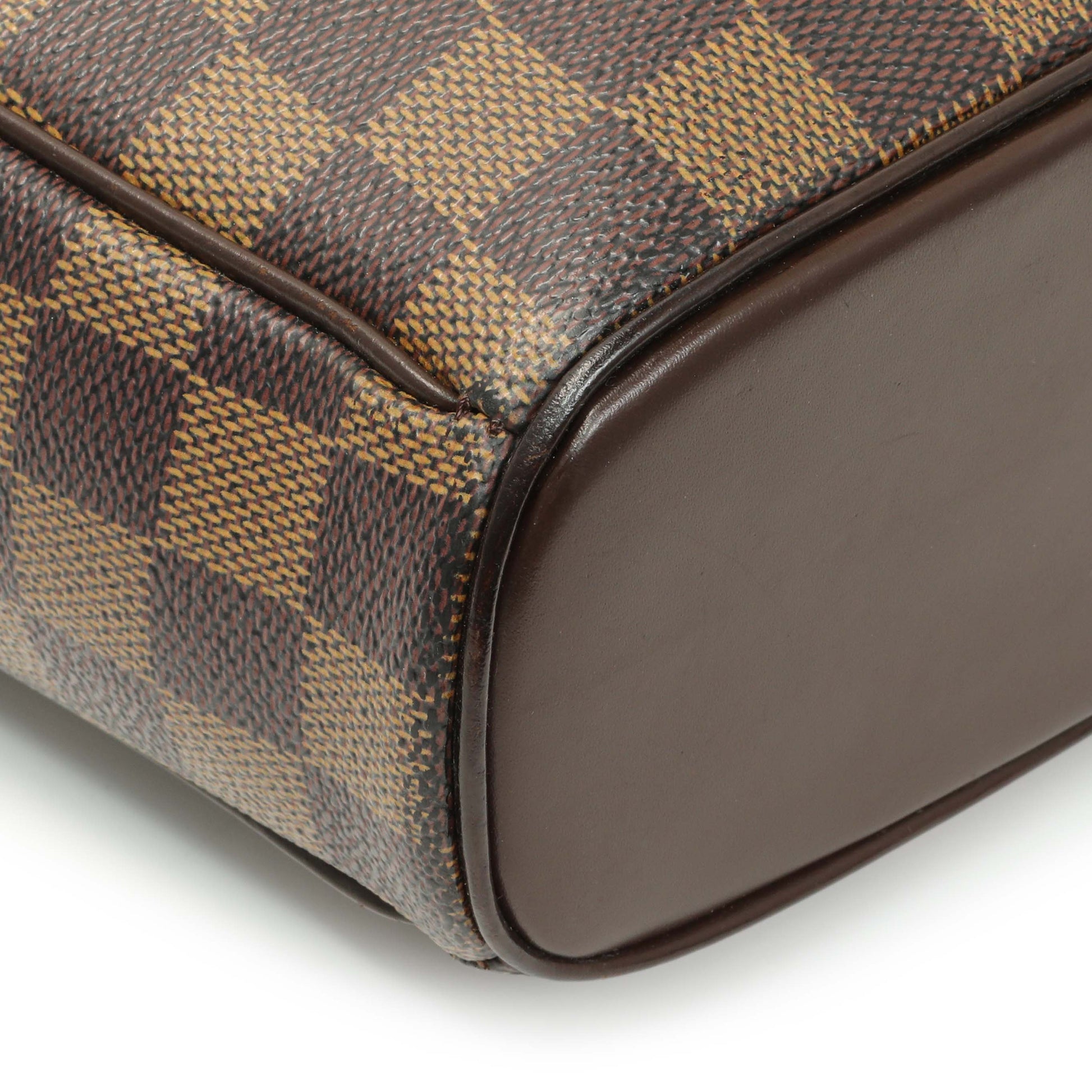 Exclusive Louis Vuitton Damier Ebene Ipanema GM — Detail View