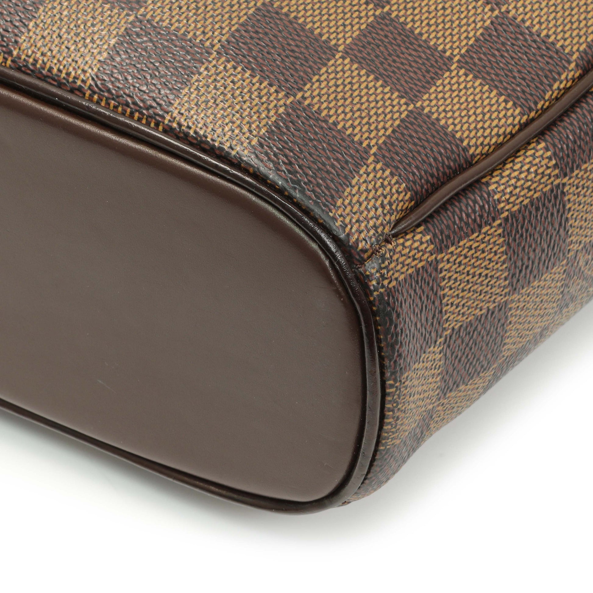 Exclusive Louis Vuitton Damier Ebene Ipanema GM — Lifestyle View