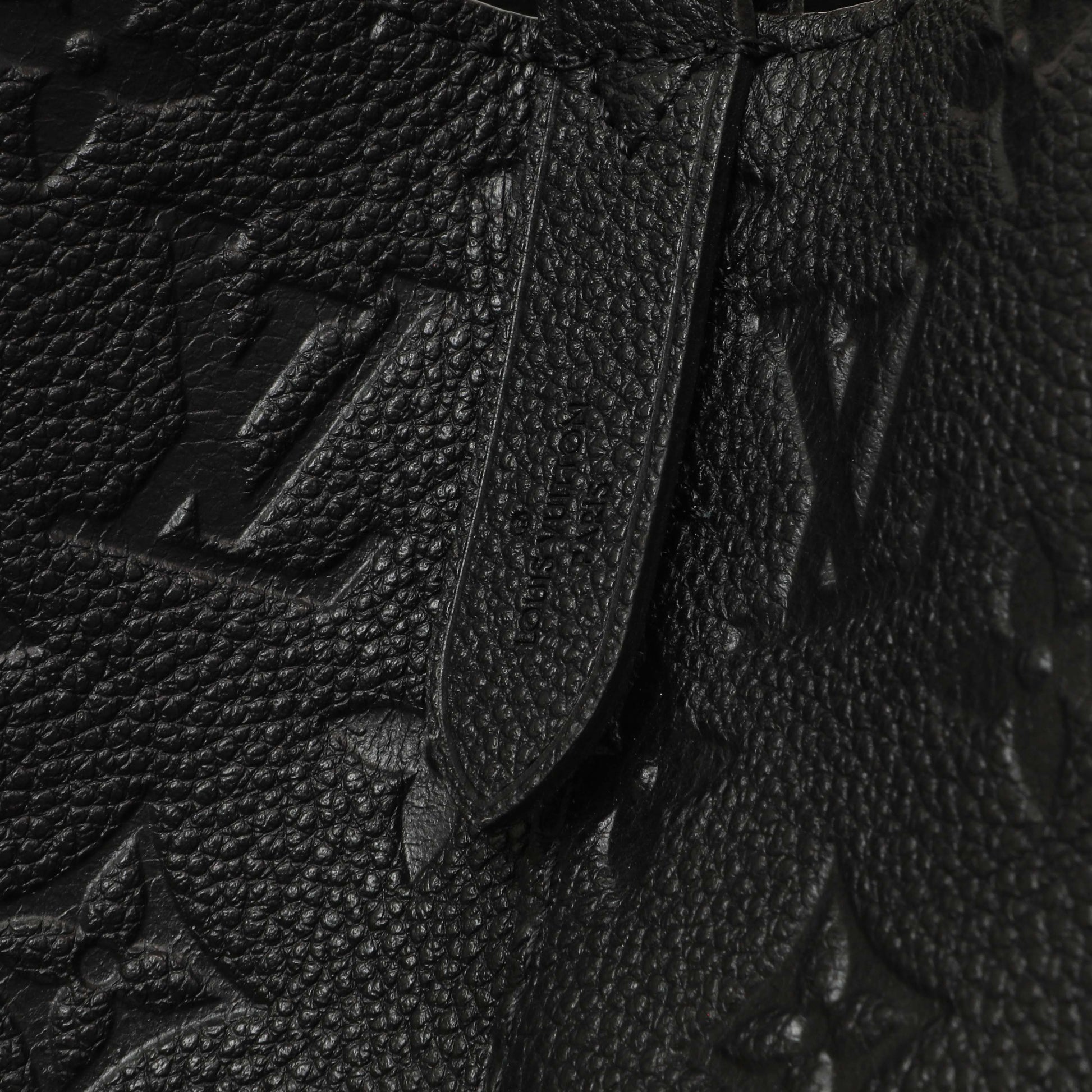 Exclusive Louis Vuitton Black Empreinte NeoNoe MM — Detail View