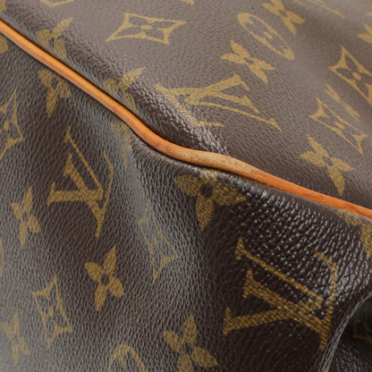 Exclusive Louis Vuitton Monogram Batignolles Horizontal — Detail View