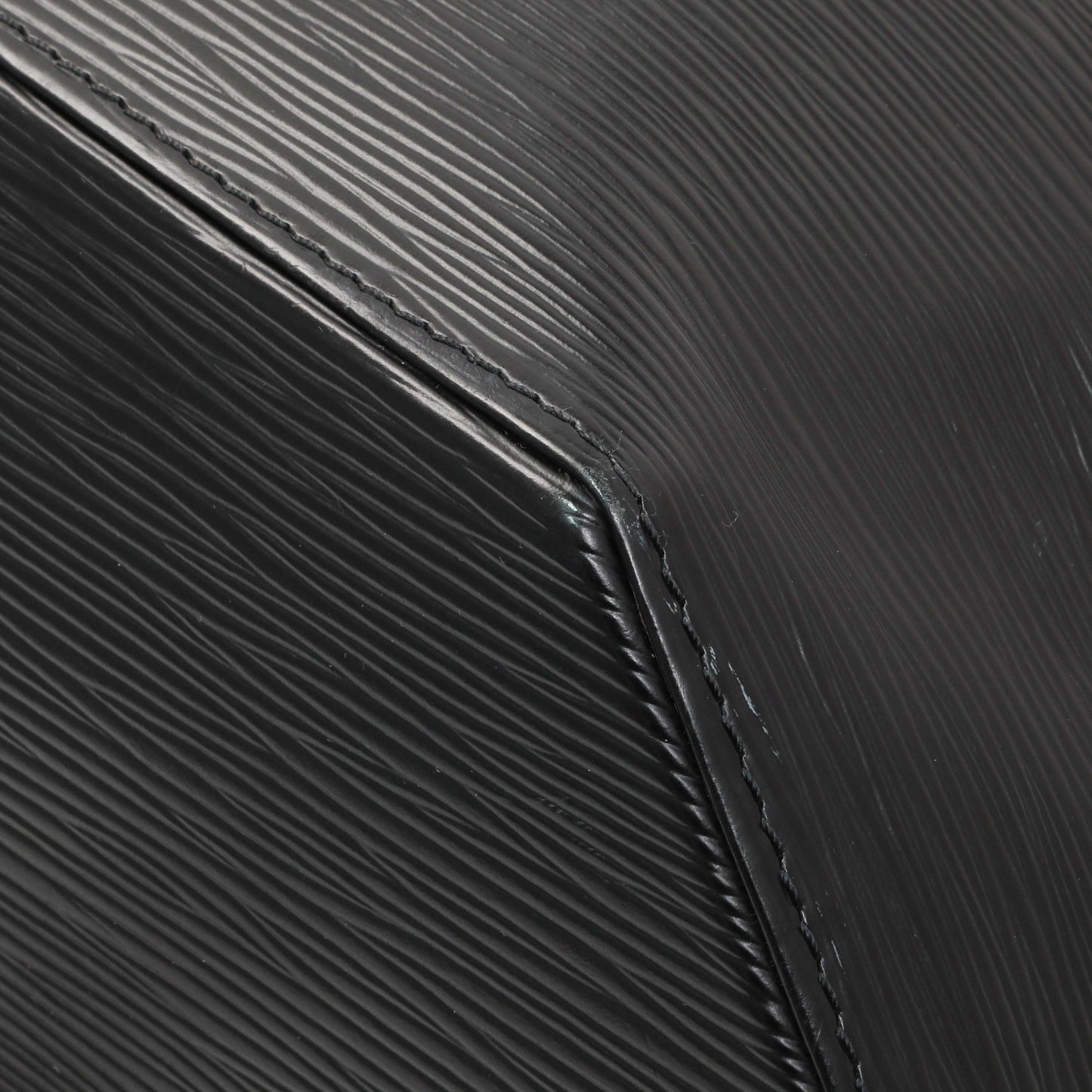 Exclusive Louis Vuitton Black Epi Sac a Dos Drawstring Bag — Detail View