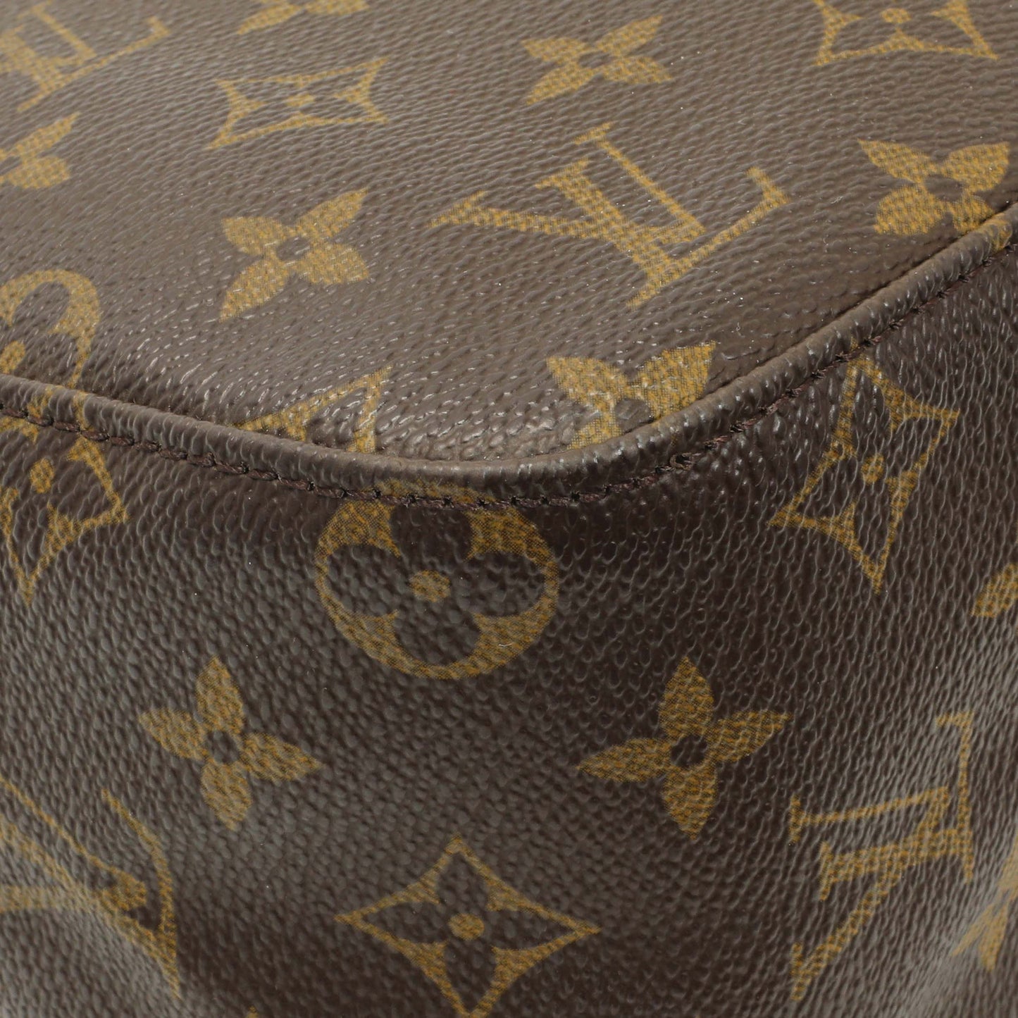 Exclusive Louis Vuitton Monogram Looping MM — Top View
