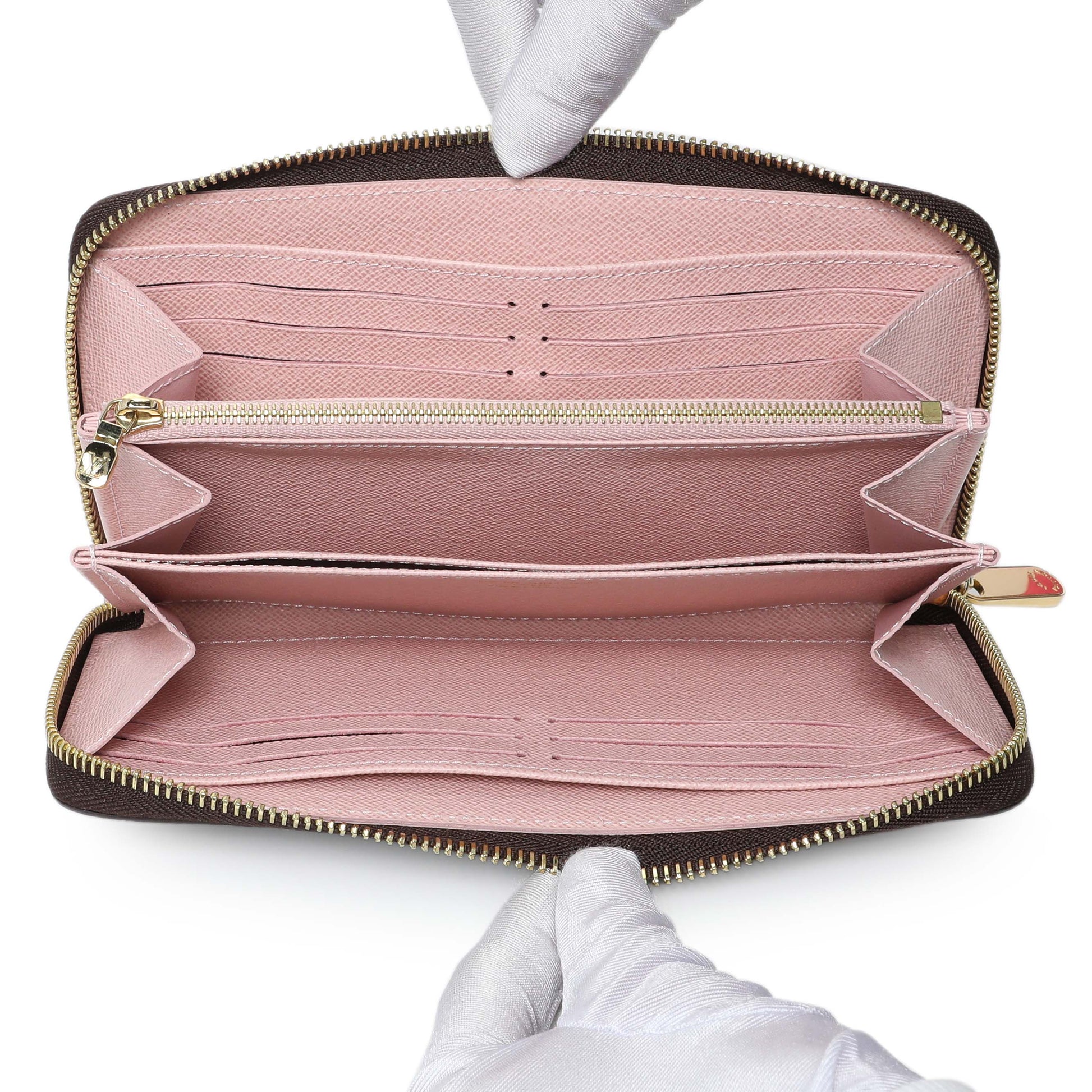 Exclusive Louis Vuitton Monogram Zippy Wallet — Top View