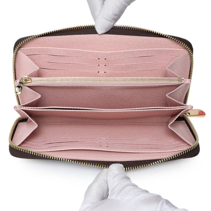Exclusive Louis Vuitton Monogram Zippy Wallet — Top View