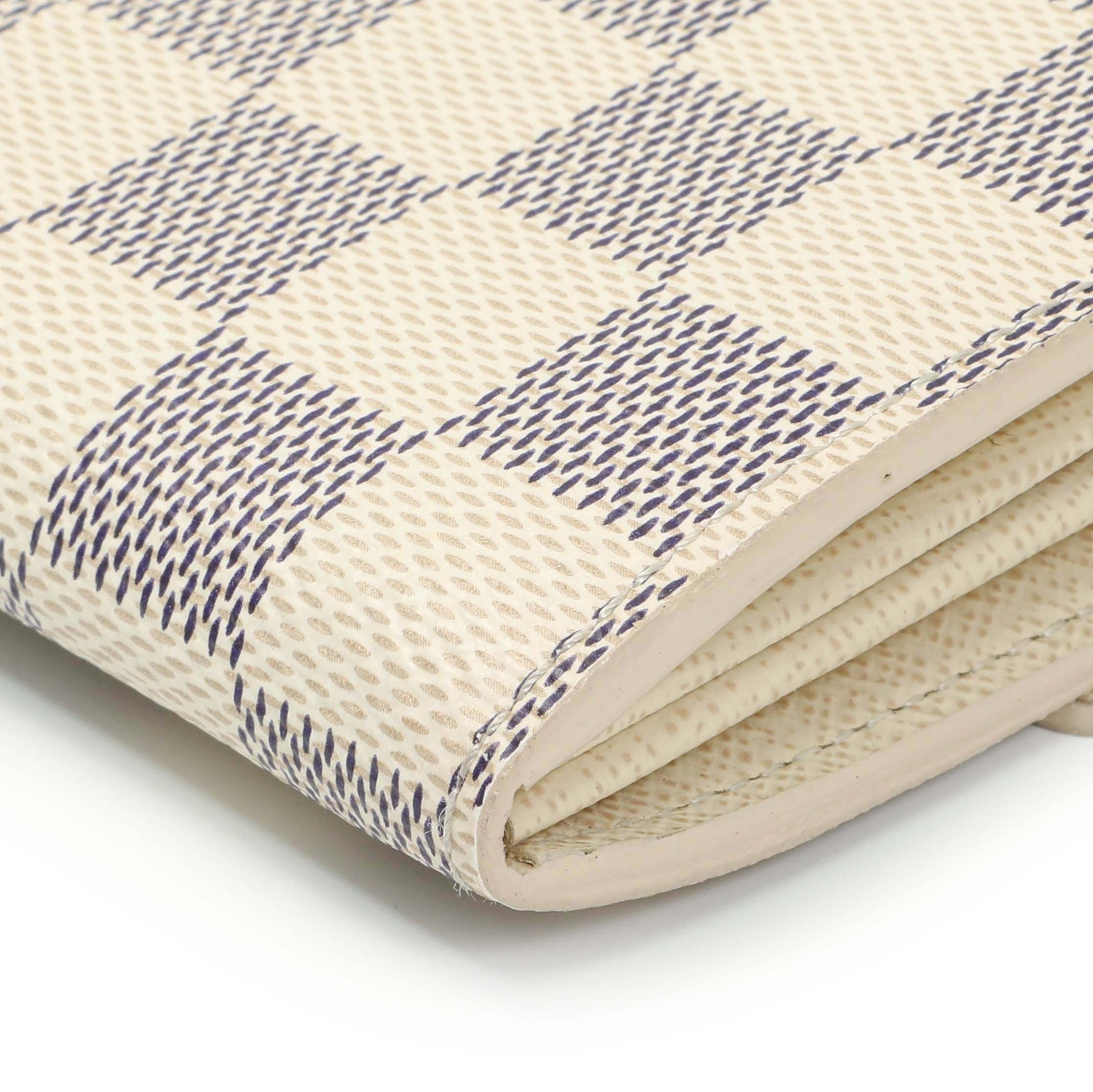 Exclusive Louis Vuitton Damier Azur Sarah Wallet — Detail View