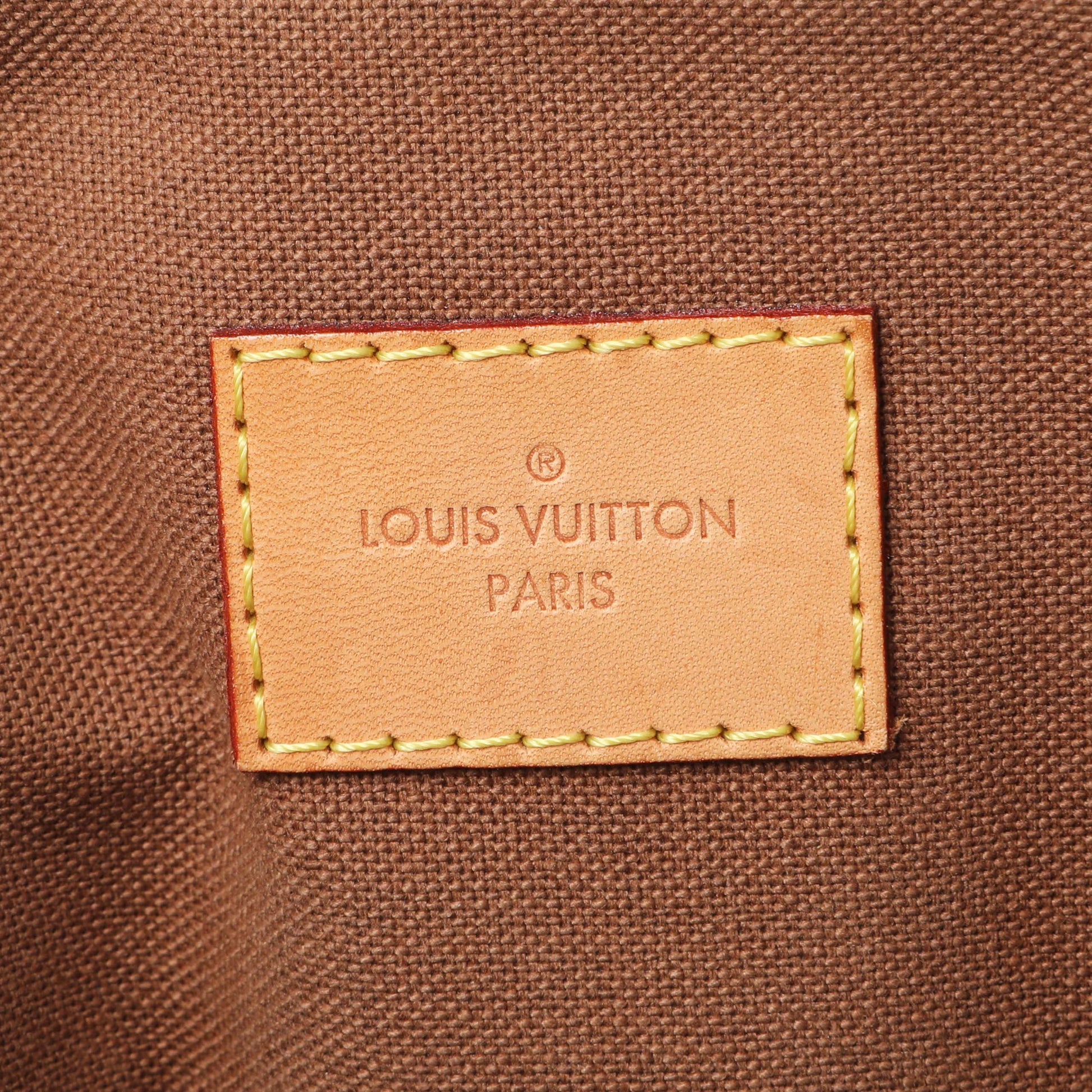 Exclusive Louis Vuitton Monogram Tivoli GM — Detail View