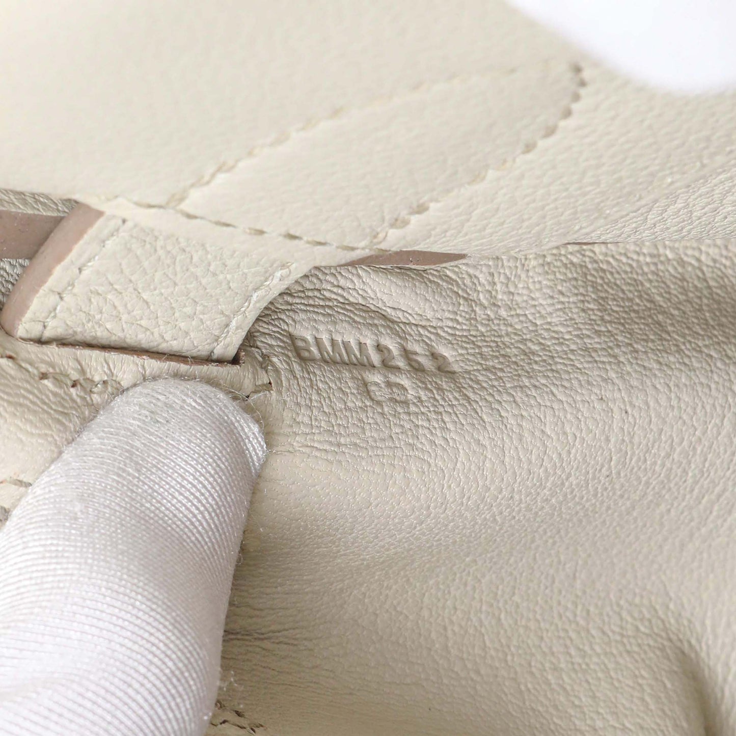 Exclusive Hermes Craie Evercolor Kelly Messenger PM — Lifestyle View