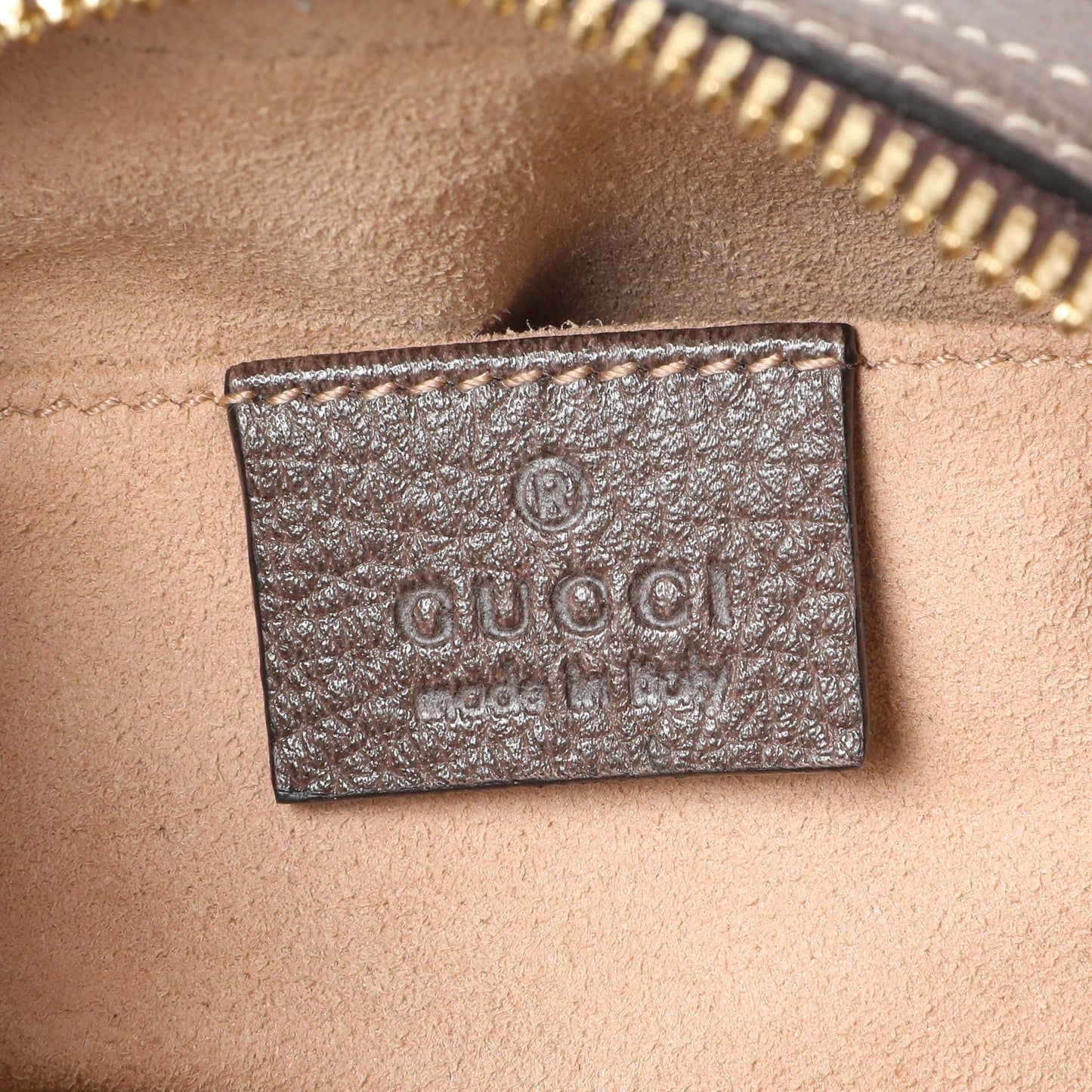 Exclusive Gucci GG Supreme Monogram Small Ophidia Belt Bag — Detail View