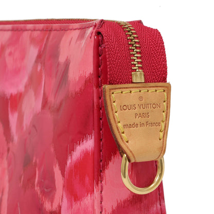 Exclusive Louis Vuitton Rose Indien Vernis Ikat Pochette Accessories NM — Detail View