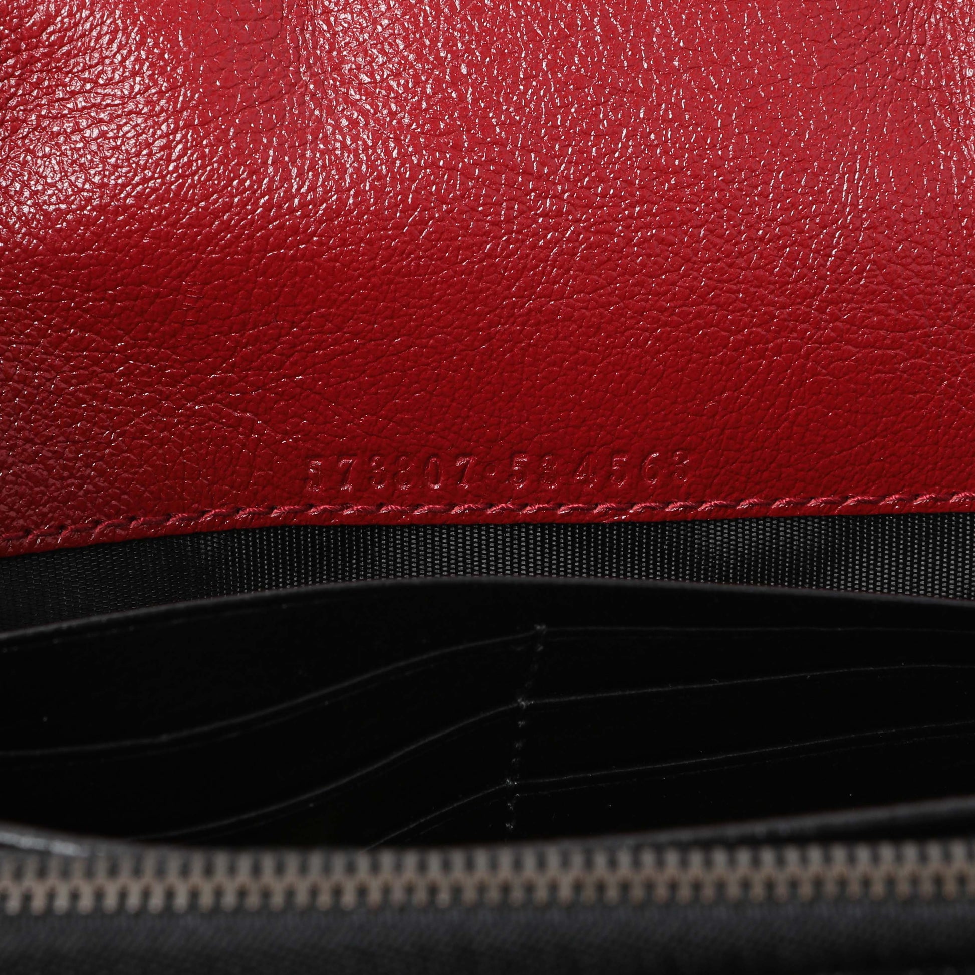 Exclusive Gucci Black Red Vintage Effect Calfskin Matelasse Diagonal Torchon GG Marmont Chain Wallet — Alternate View 10