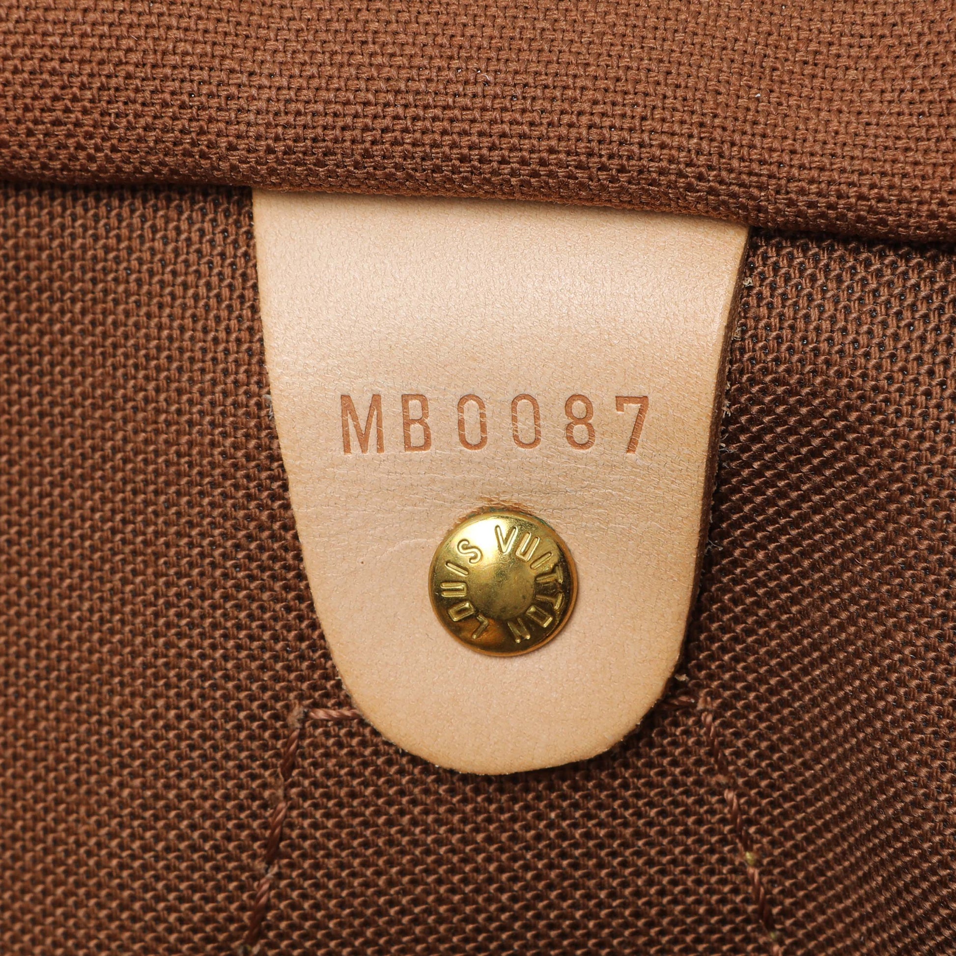 Exclusive Louis Vuitton Monogram Speedy 30 — Lifestyle View