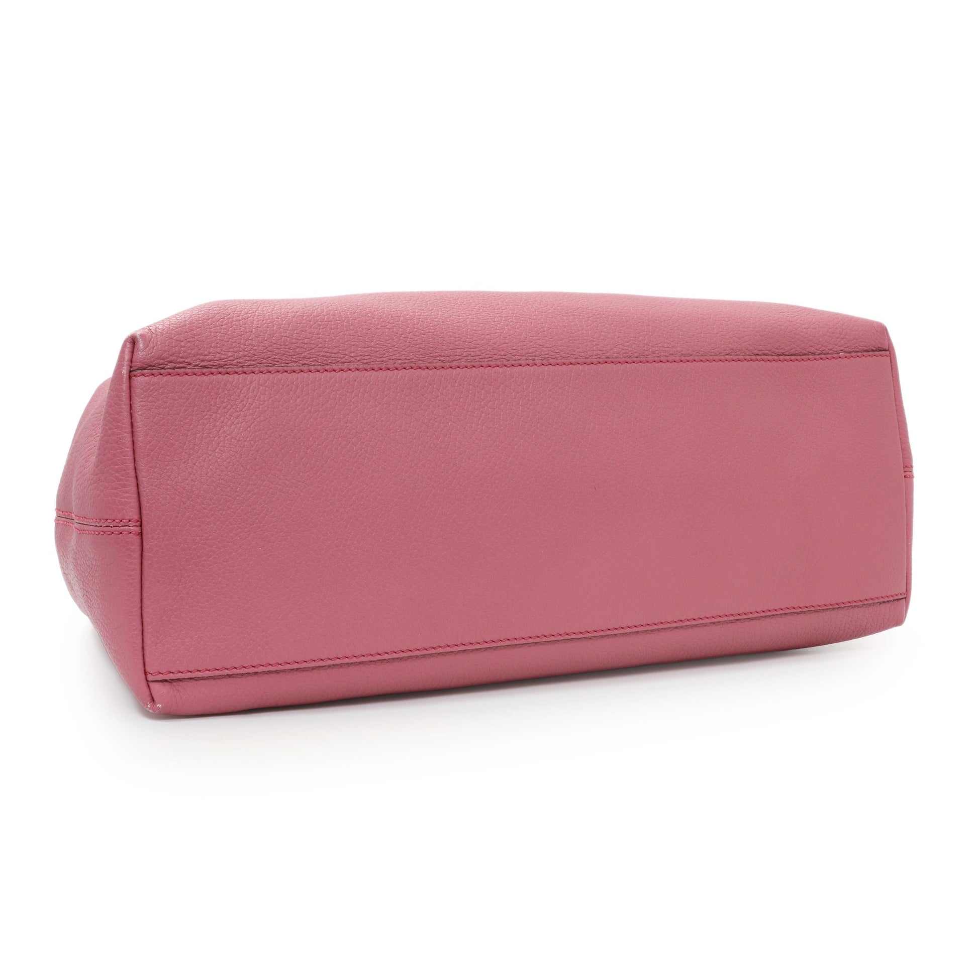 Exclusive Gucci Pink Medium Soho Chain Shoulder Bag — Back View