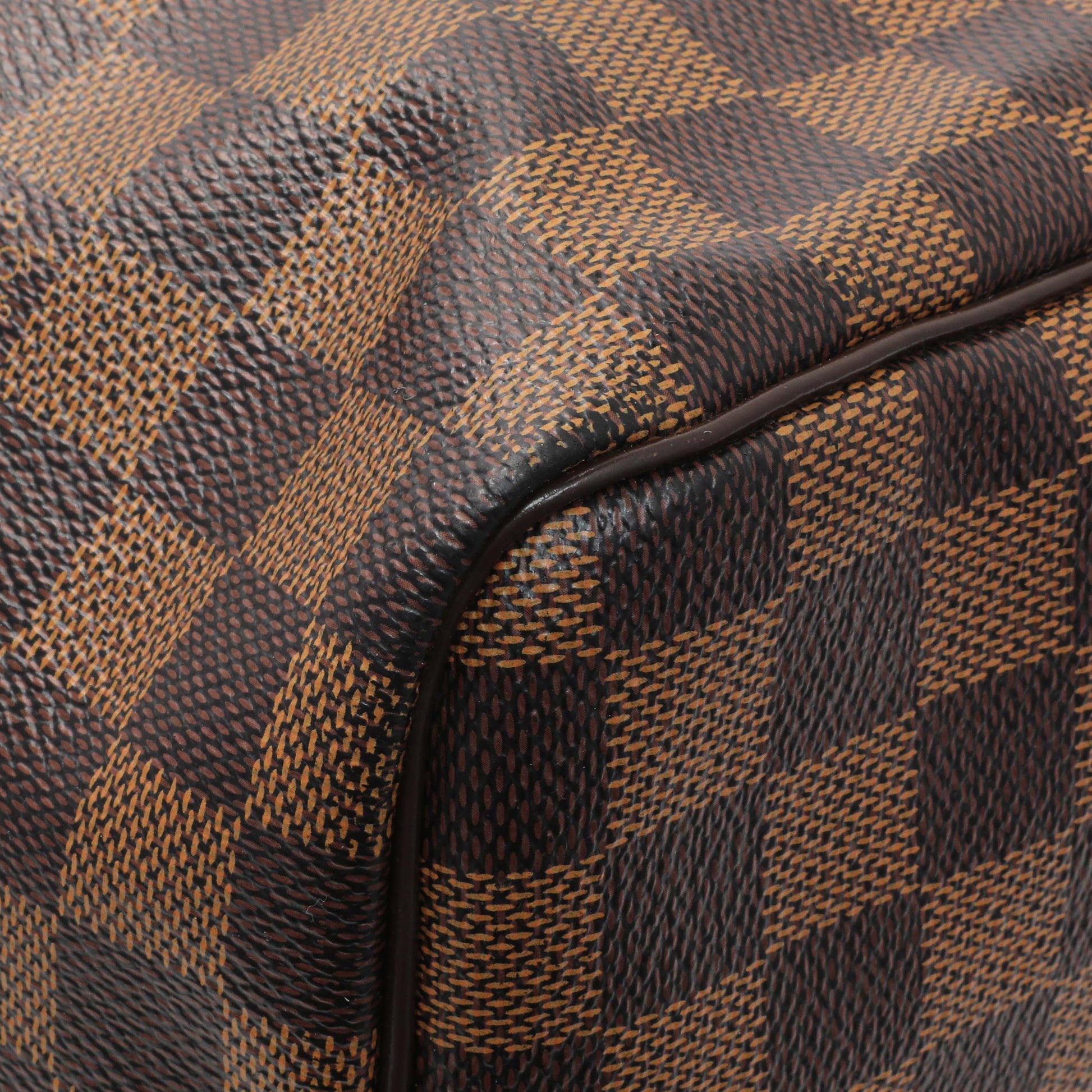Exclusive Louis Vuitton Damier Ebene Speedy 30 — Detail View